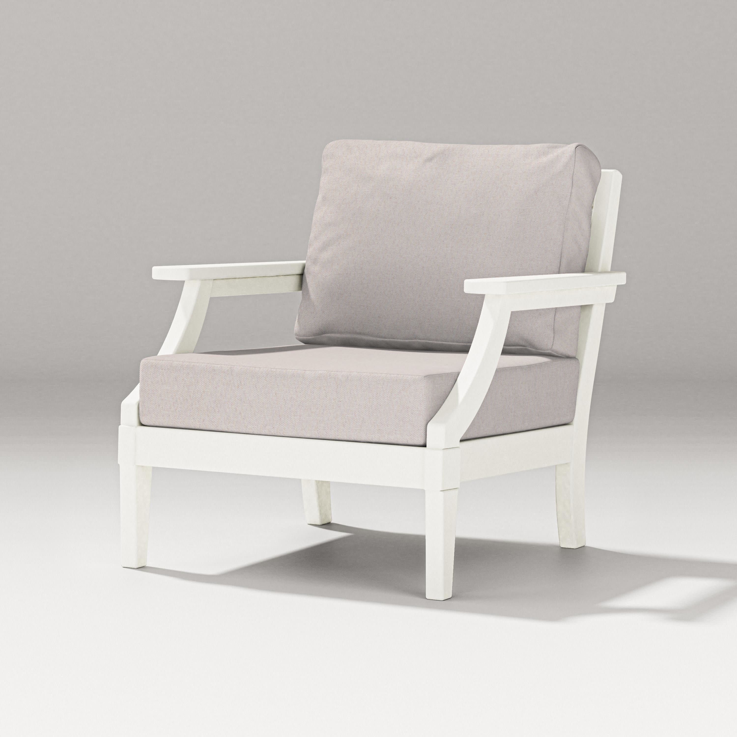 Estate Lounge Chair in Vintage White / Dune Burlap