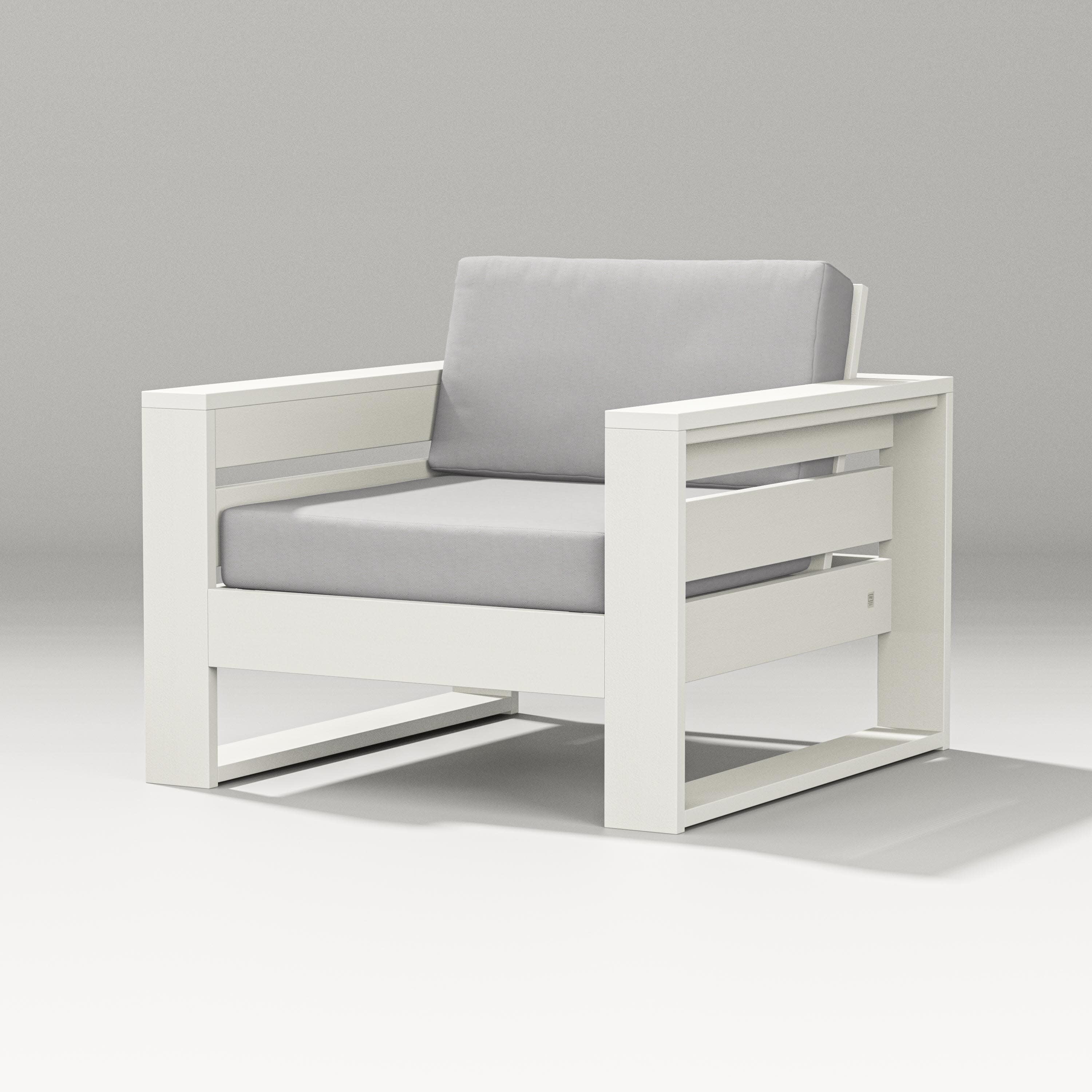 Latitude Lounge Chair in Vintage White / Diamond in the Rough