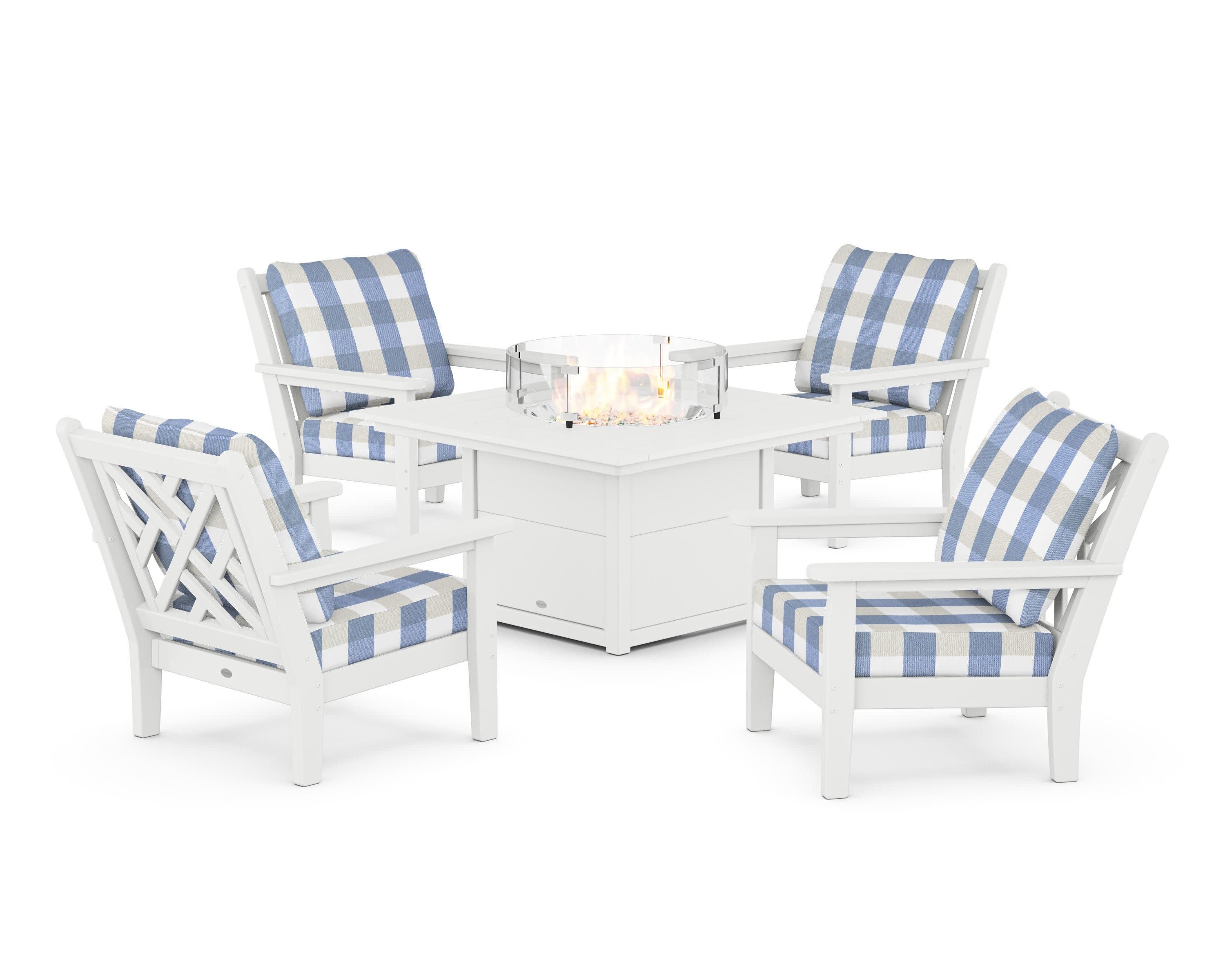 Chippendale 5-Piece Deep Seating Set with Fire Pit Table in White / Buffalo Plaid Sky Blue