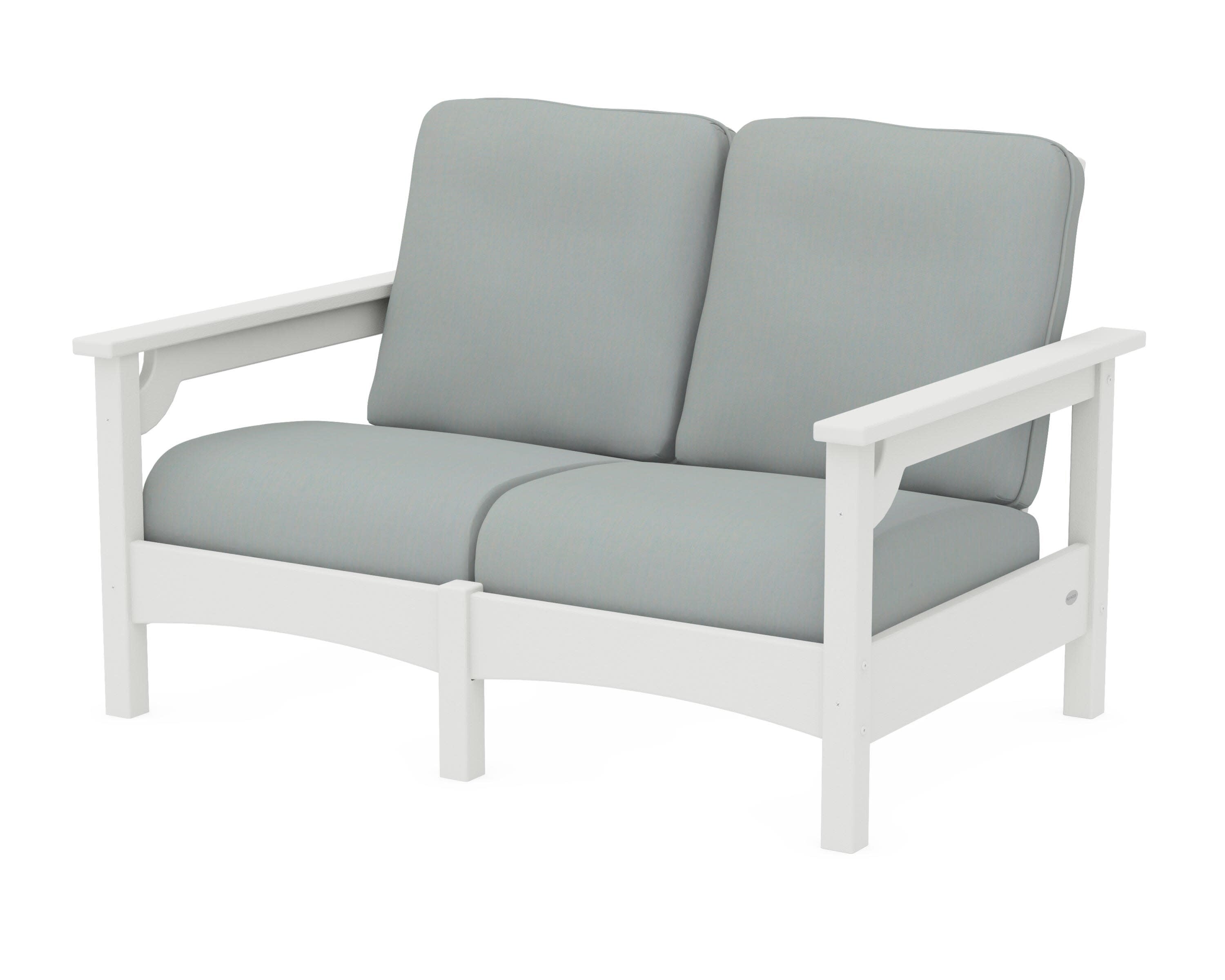 Club Loveseat in Vintage White / Spa
