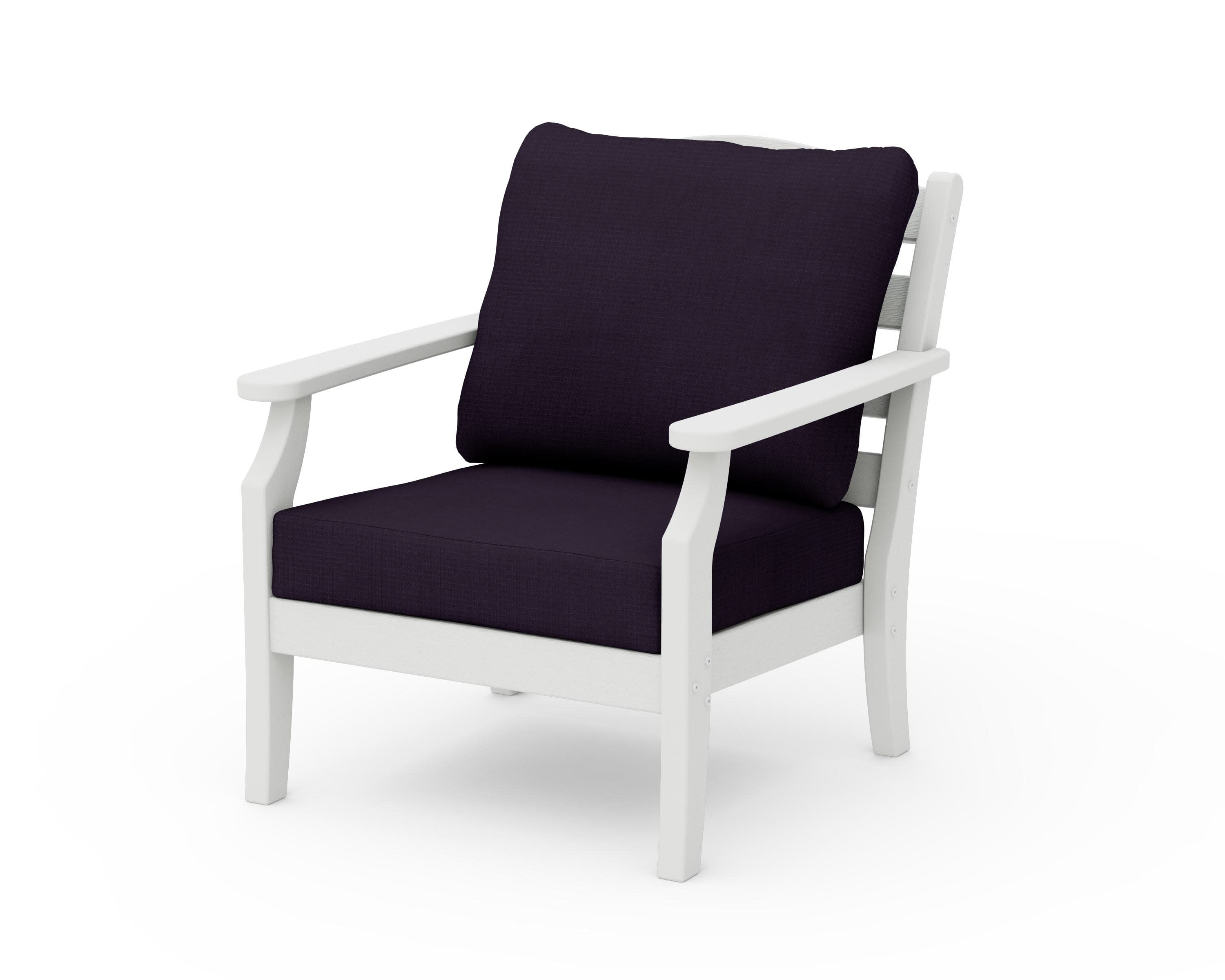 Savannah Deep Seating Chair in Vintage White / Navy Linen