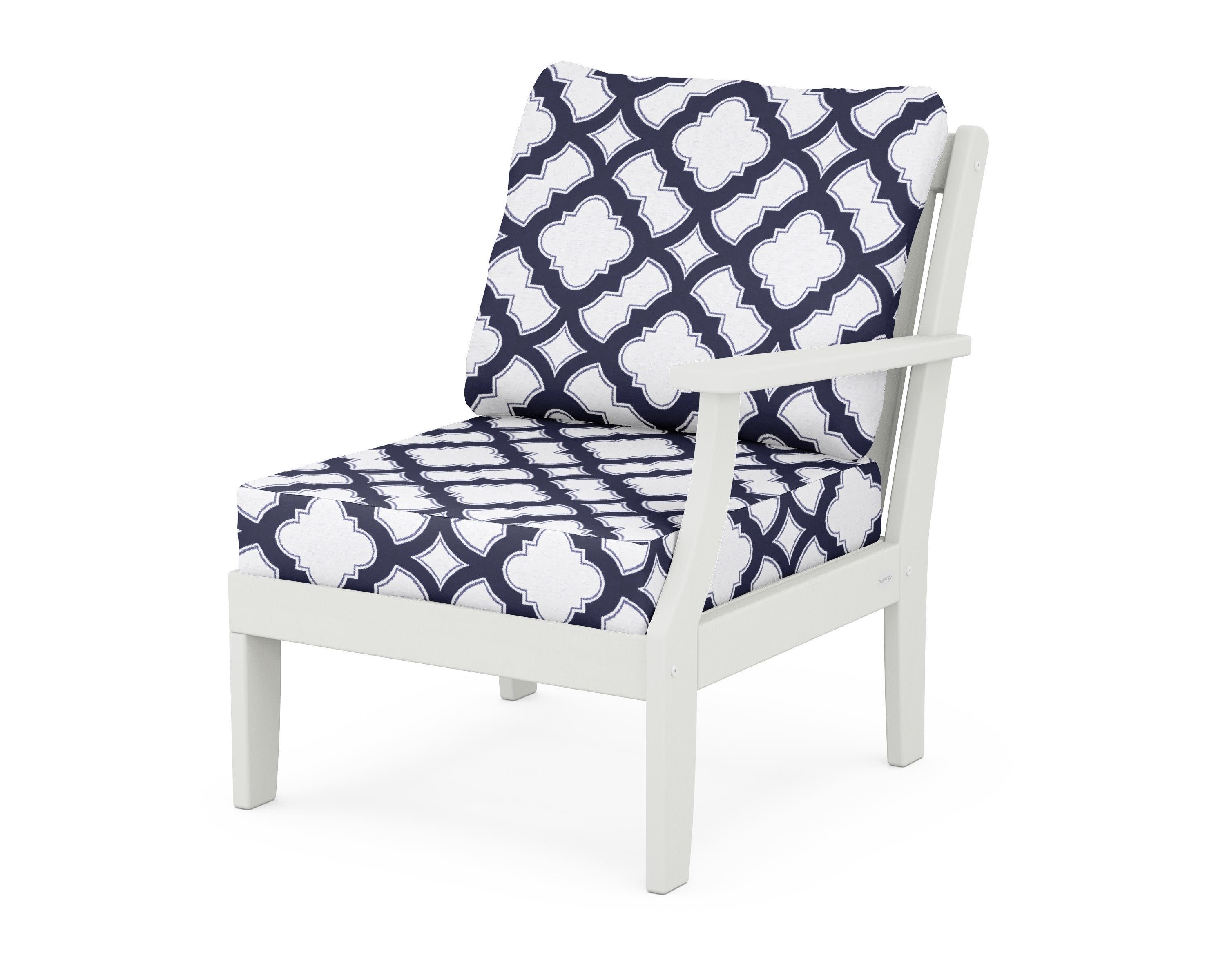 Braxton Modular Right Arm Chair in Vintage White / Trellis Navy