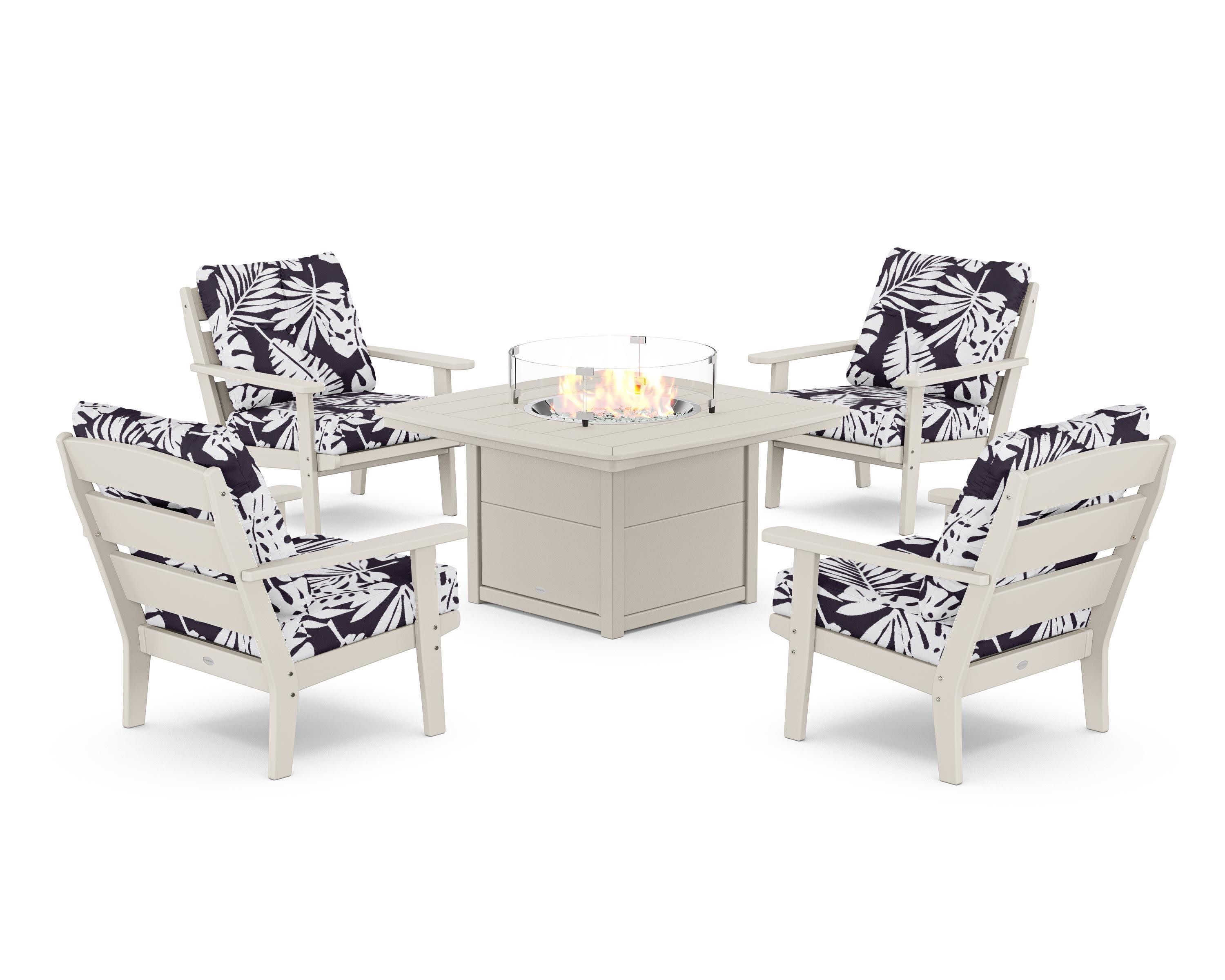 Lakeside 5-Piece Deep Seating Set with Nautical Fire Pit Table in Sand / Leaf Navy