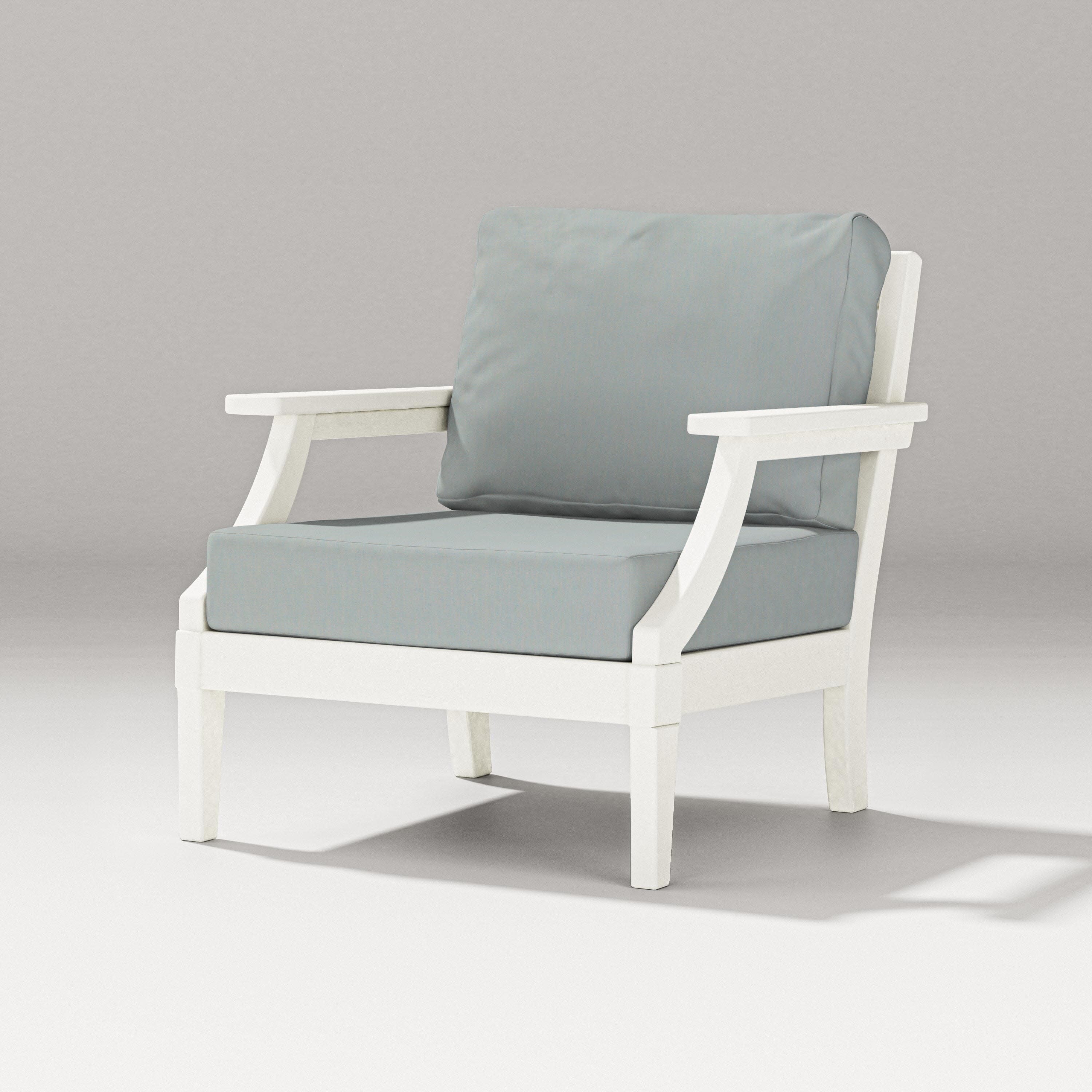 Estate Lounge Chair in Vintage White / Spa