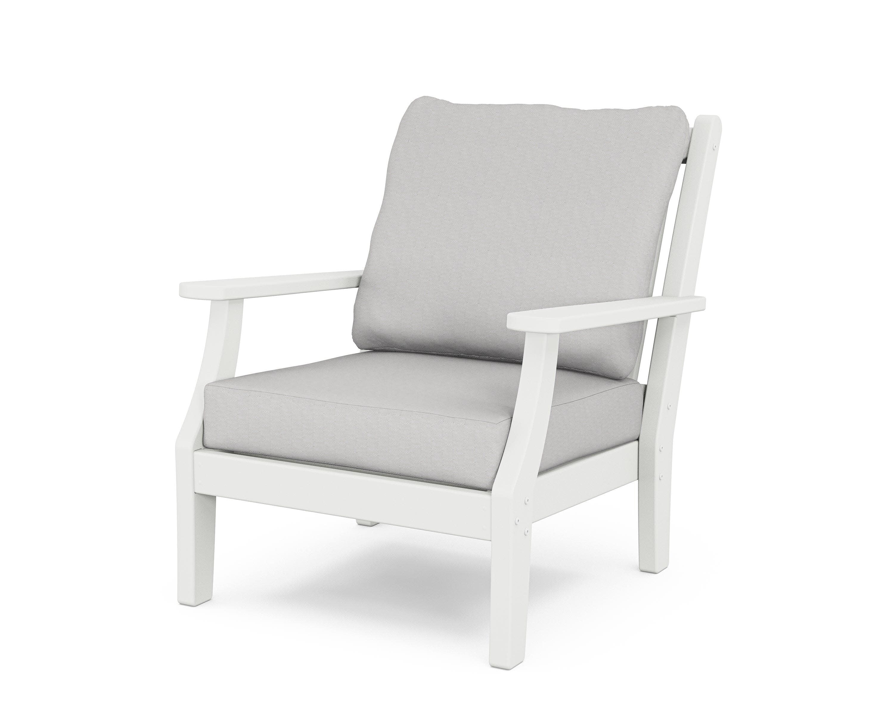 Wovendale Deep Seating Chair in White / Diamond in the Rough