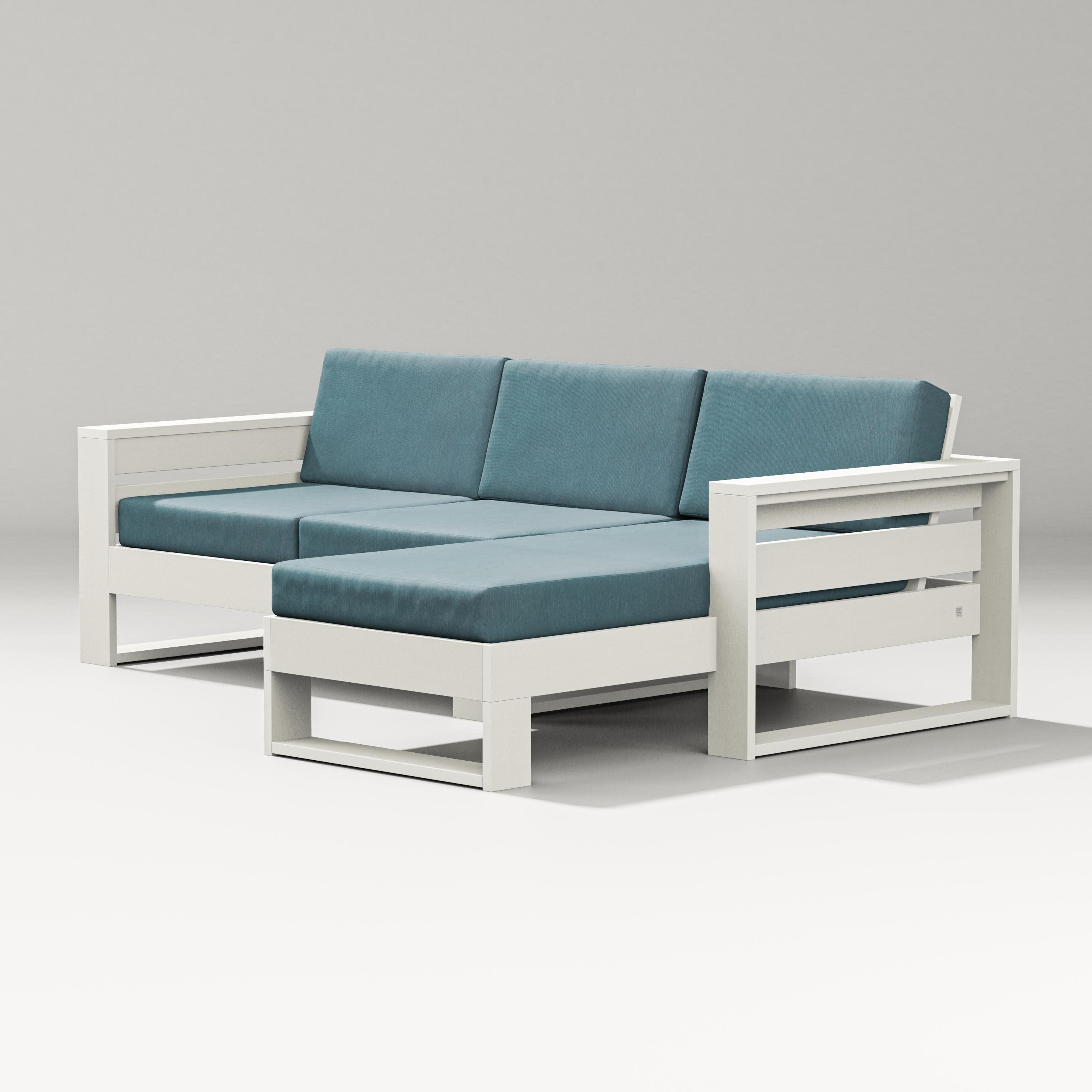 Latitude Right Chaise Sectional in Vintage White / Ocean Teal