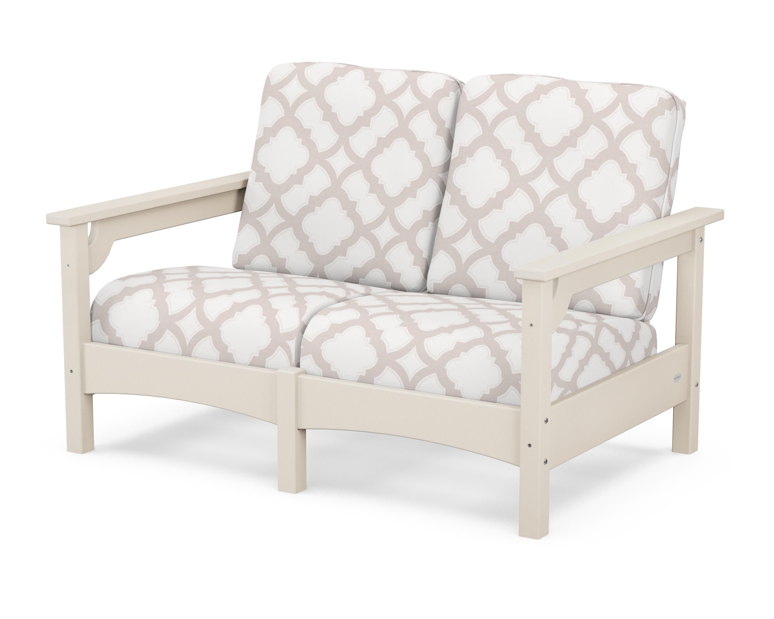 Club Loveseat in Sand / Trellis Dune Burlap