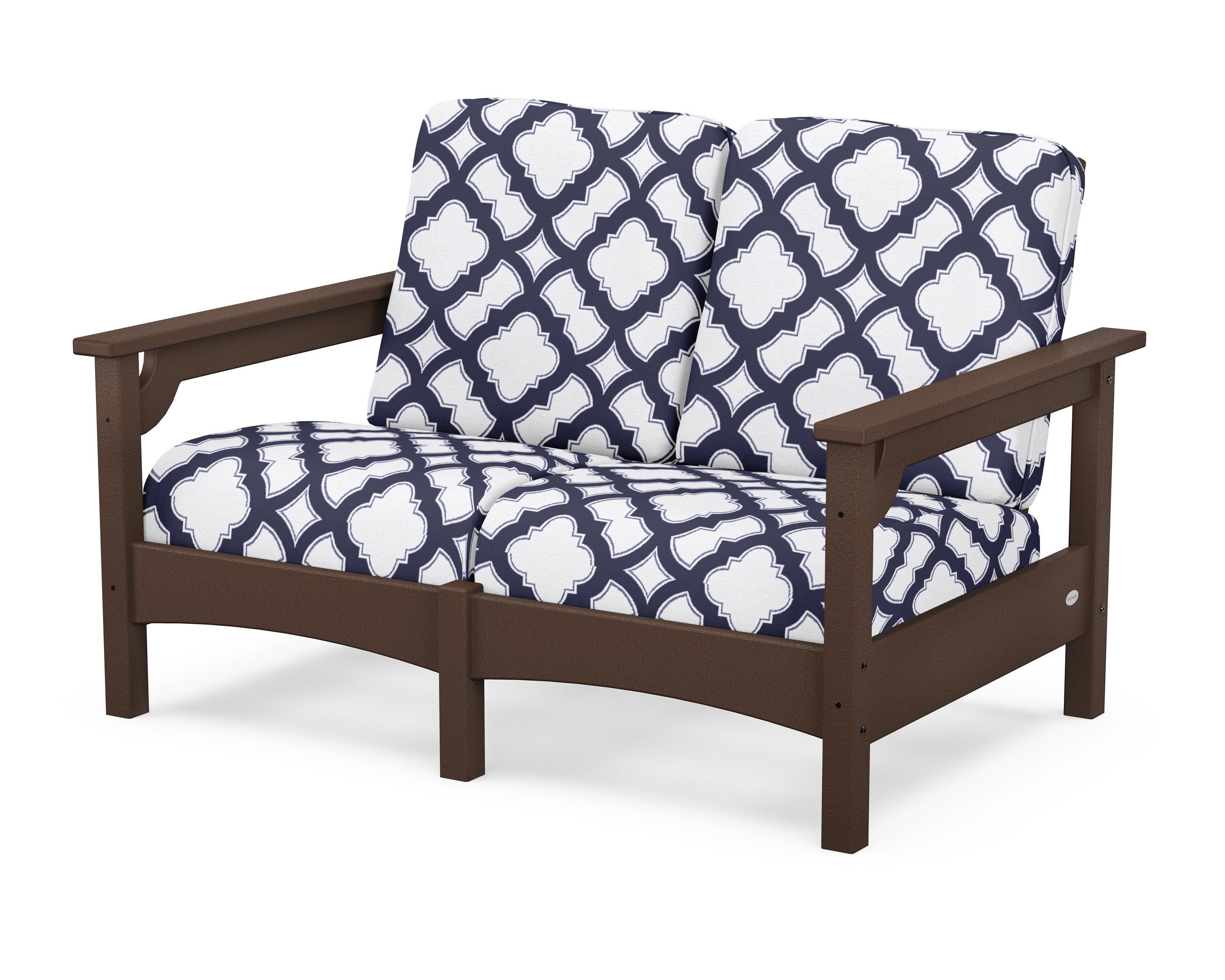 Club Loveseat in Mahogany / Trellis Navy