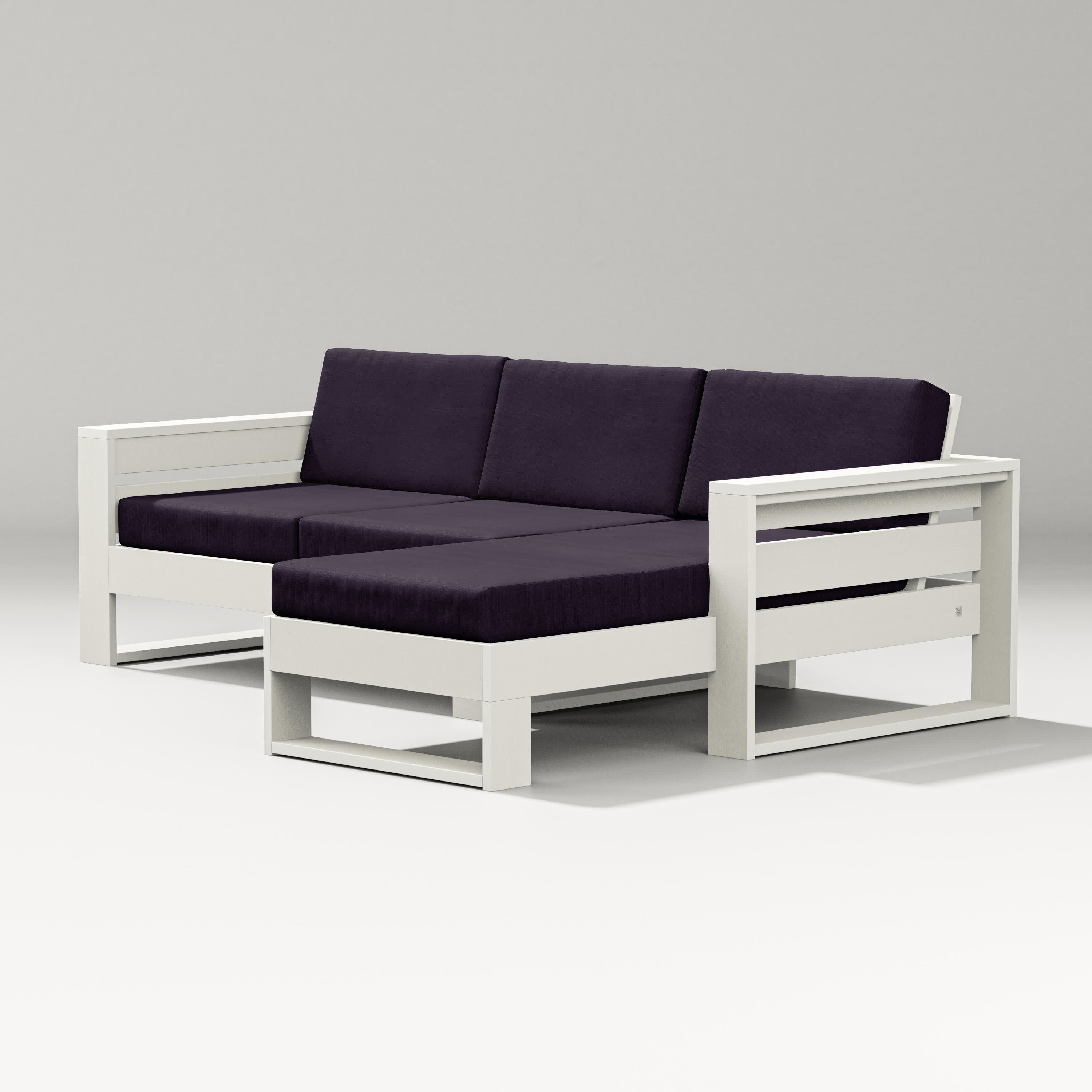 Latitude Right Chaise Sectional in Vintage White / Navy Linen
