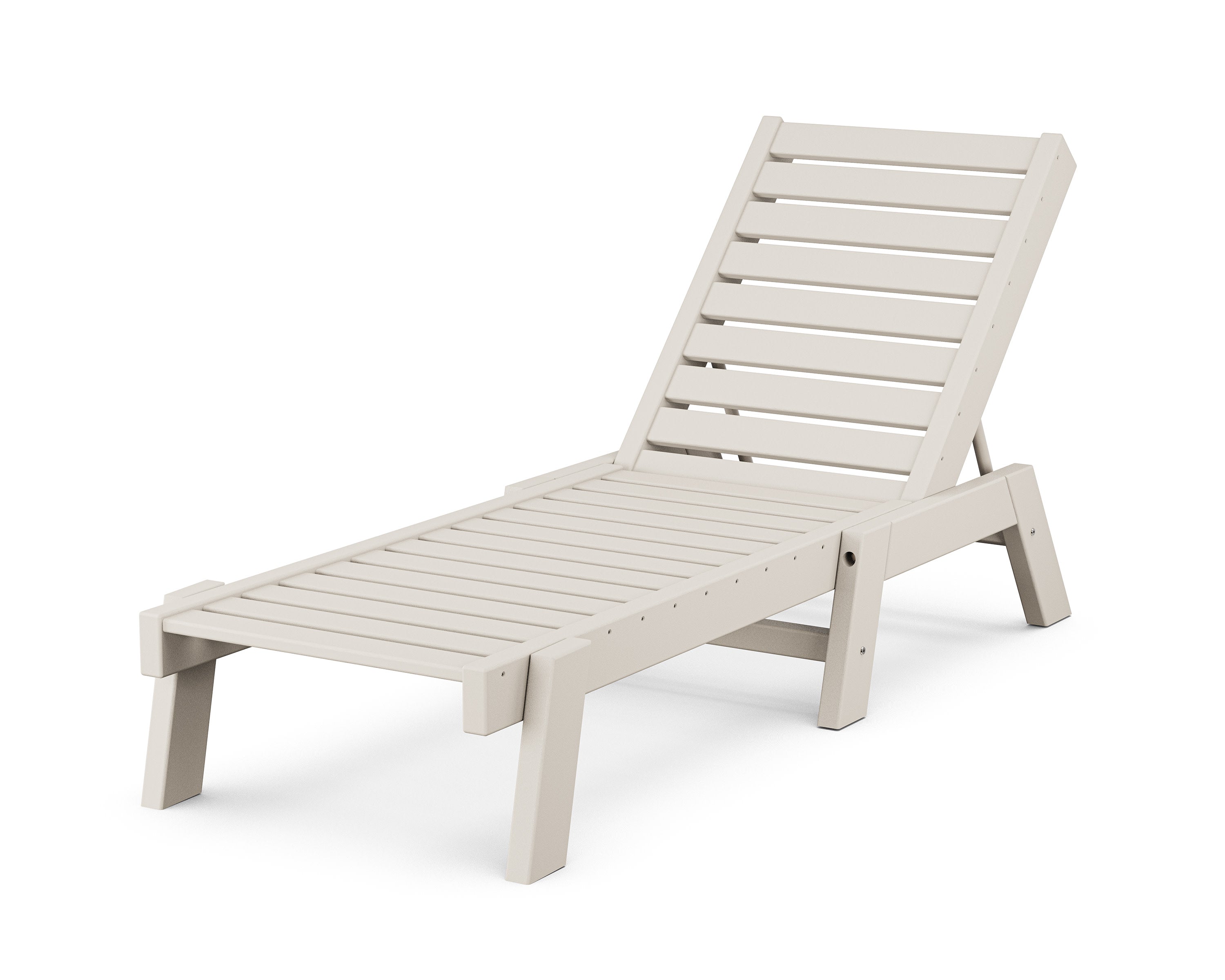 Captain Chaise in Sand