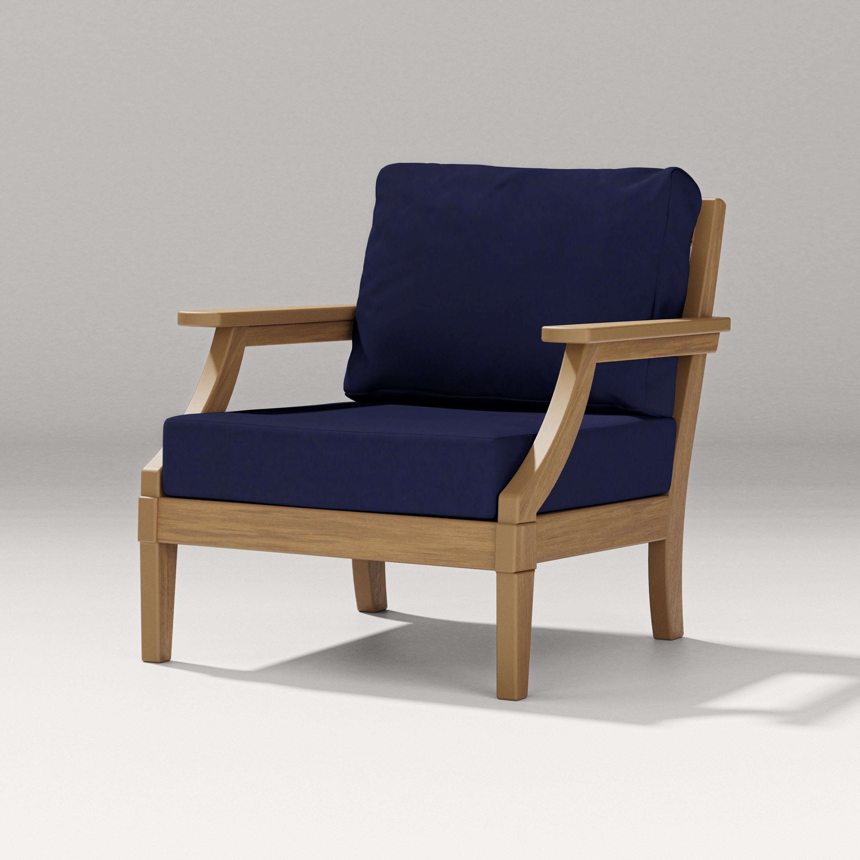 Estate Lounge Chair in Natural / Navy