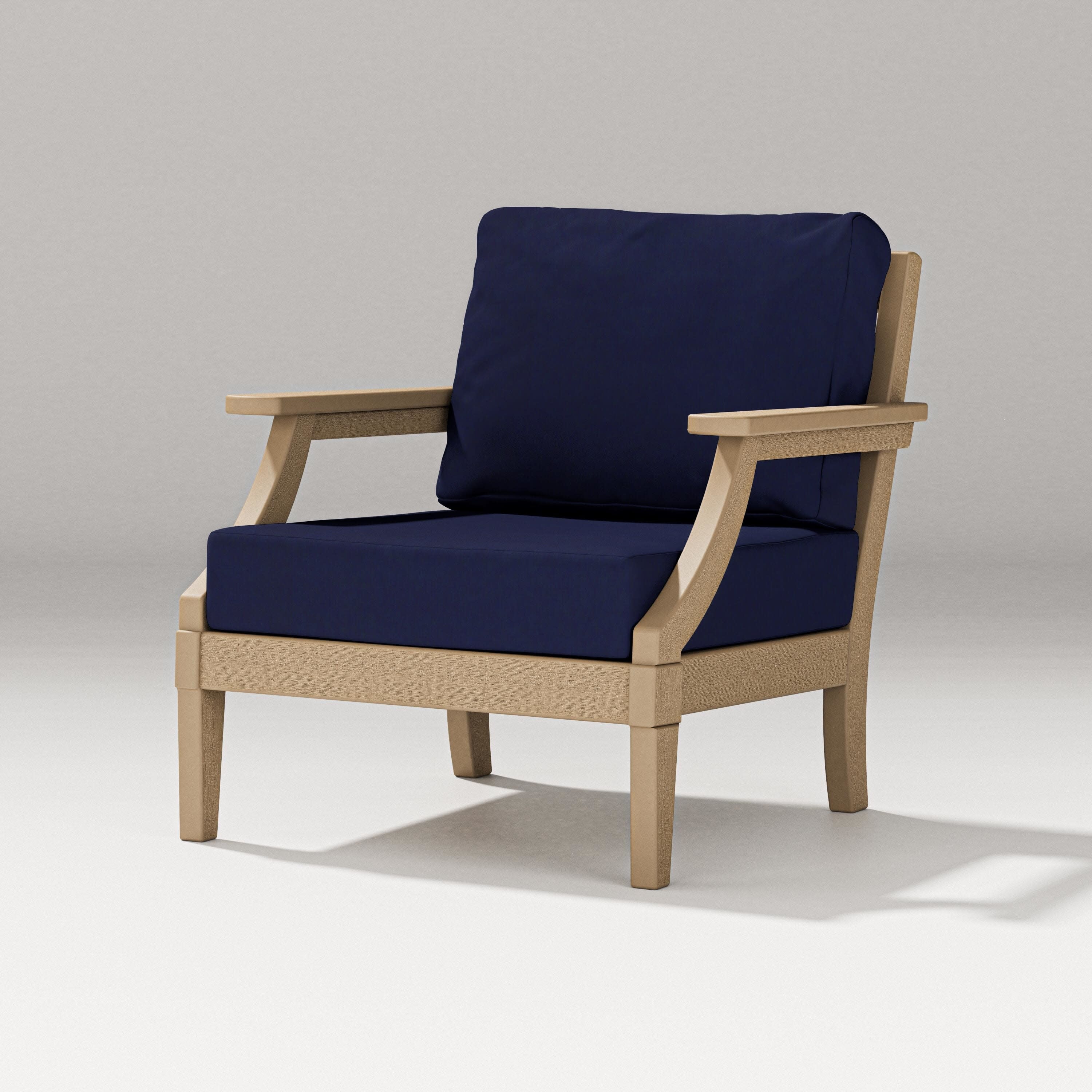 Estate Lounge Chair in Vintage Sahara / Navy