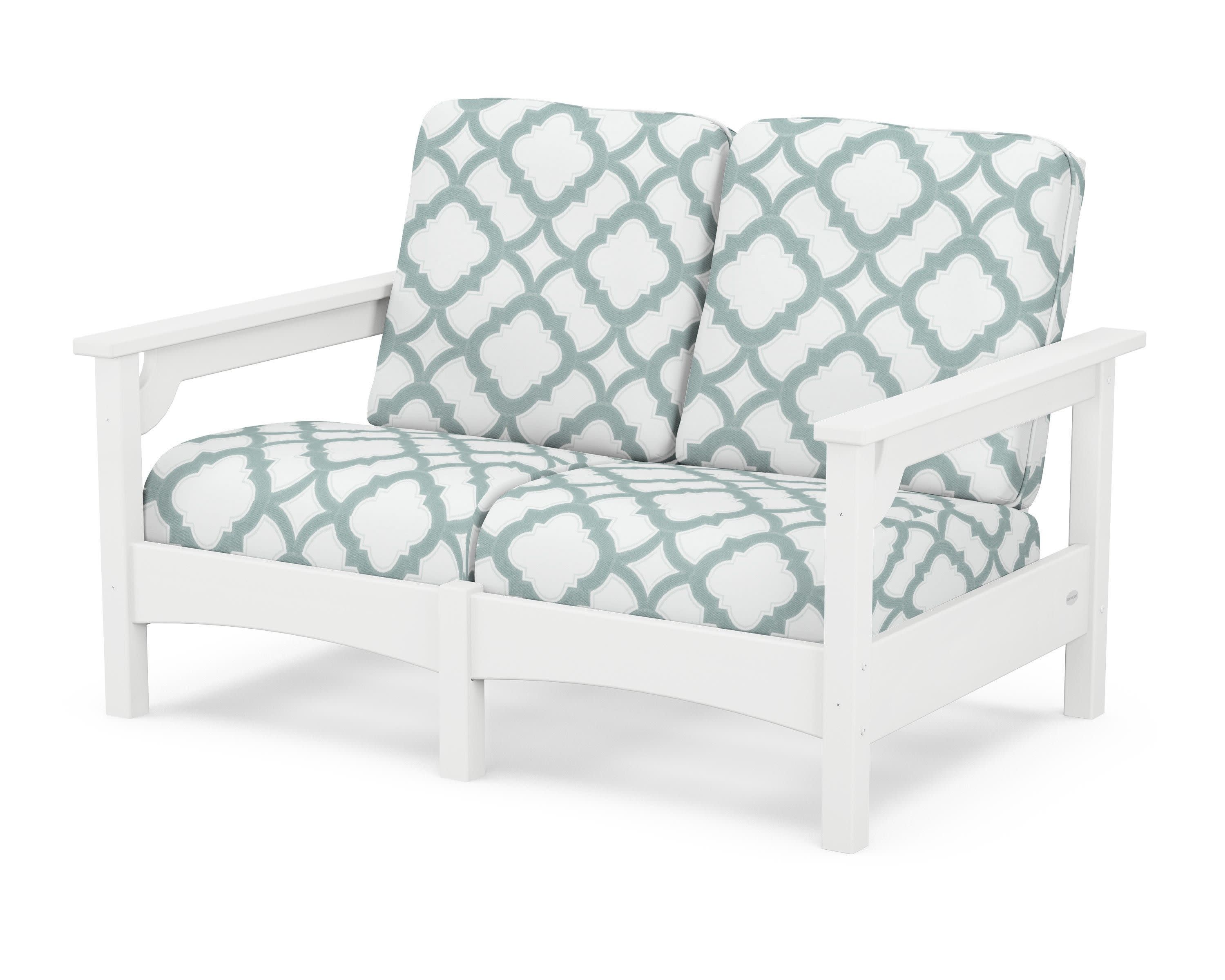 Club Loveseat in White / Trellis Glacier Spa