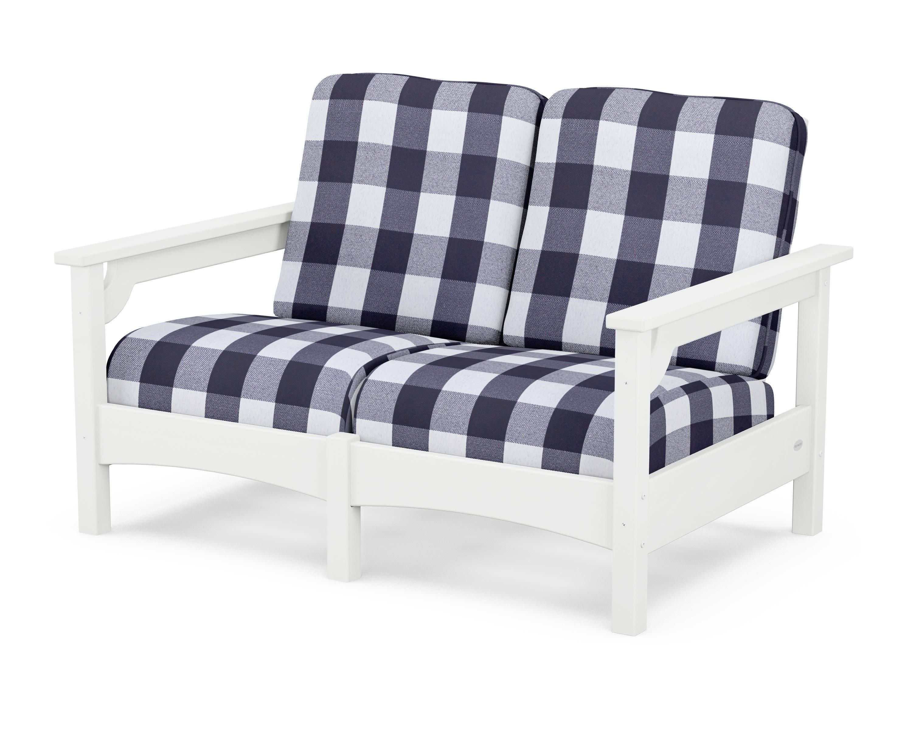 Club Loveseat in White / Buffalo Plaid Navy