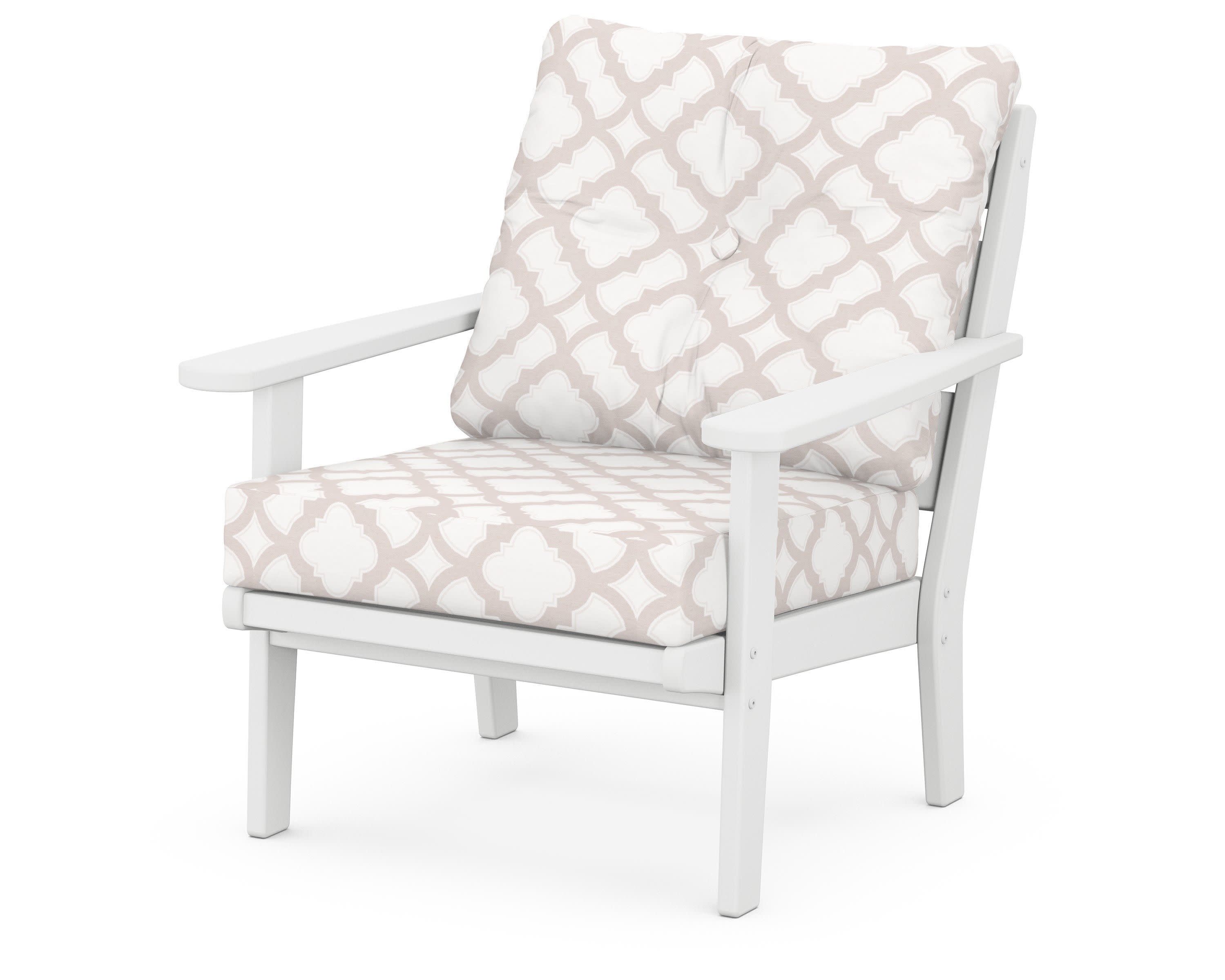 Lakeside Deep Seating Chair in White / Trellis Dune Burlap