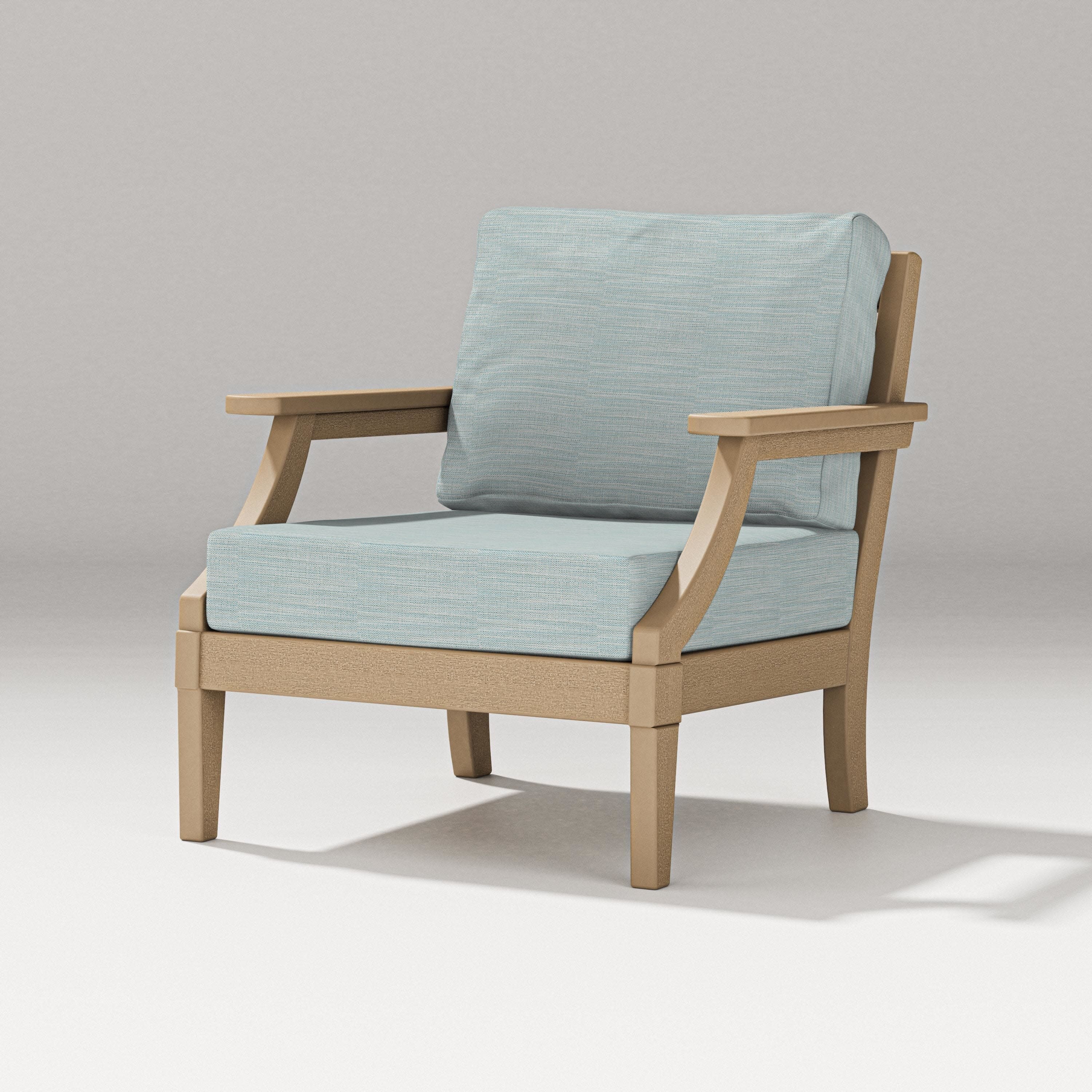 Estate Lounge Chair in Vintage Sahara / Soothe Mist