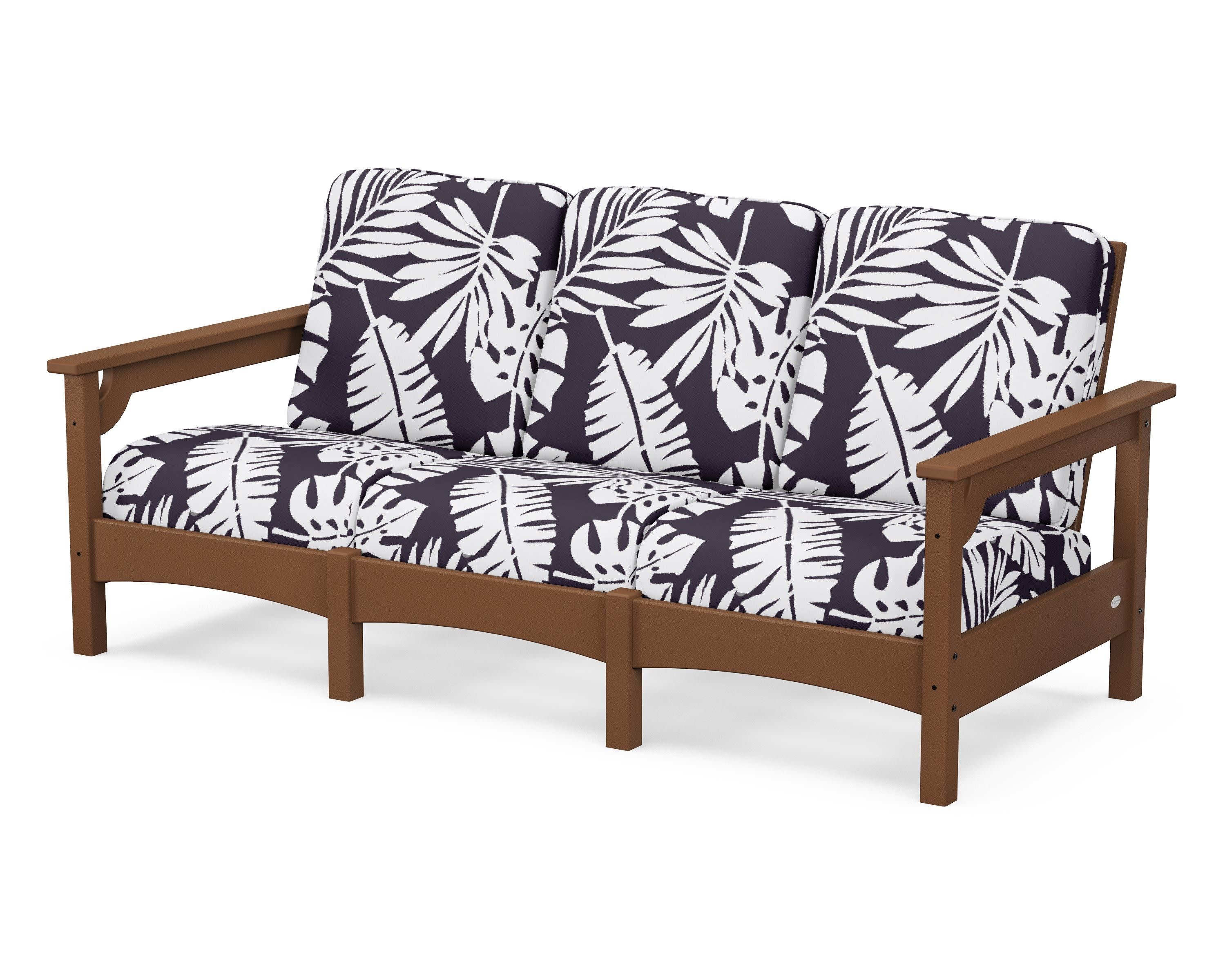 Club Sofa in Teak / Leaf Navy
