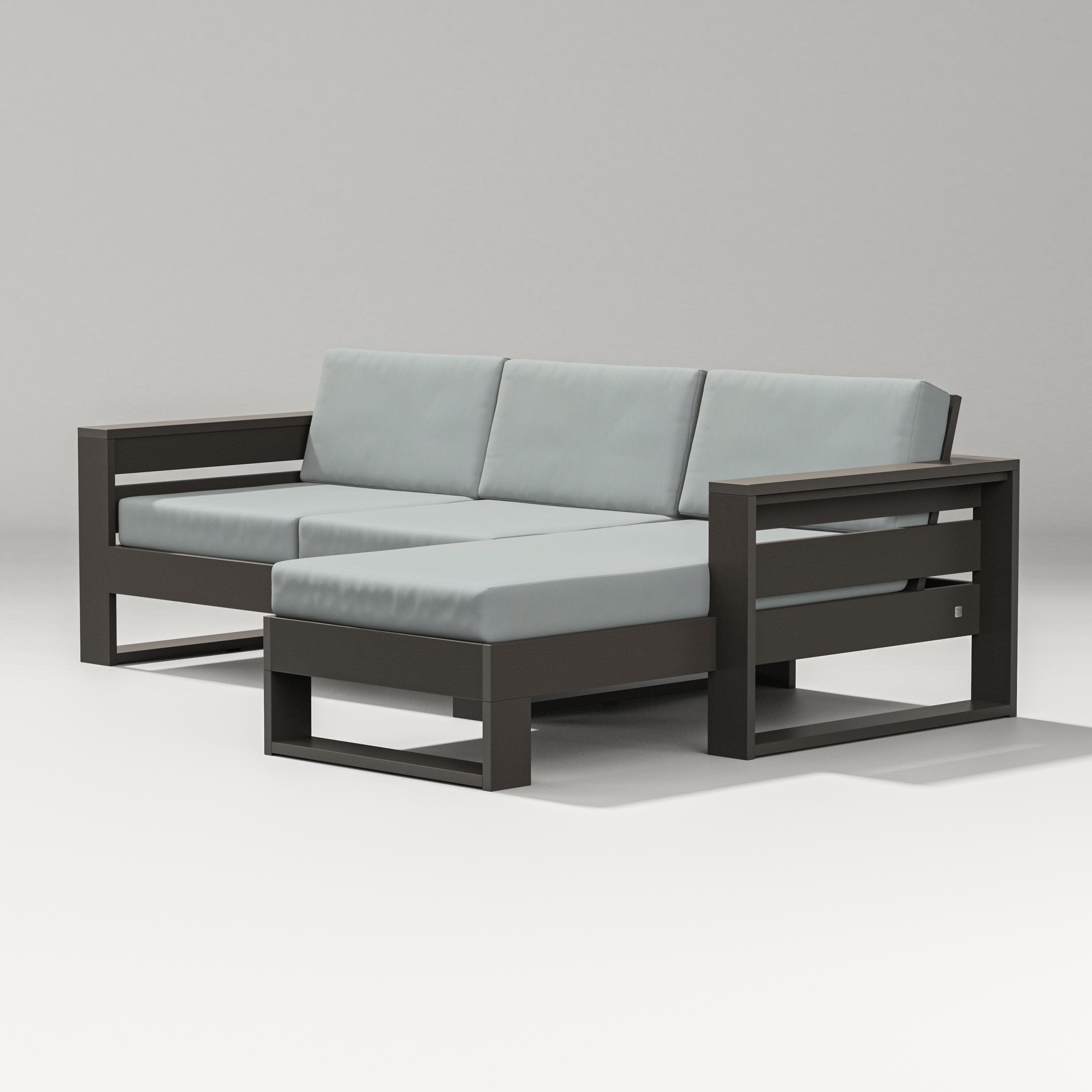 Latitude Right Chaise Sectional in Vintage Coffee / Spa