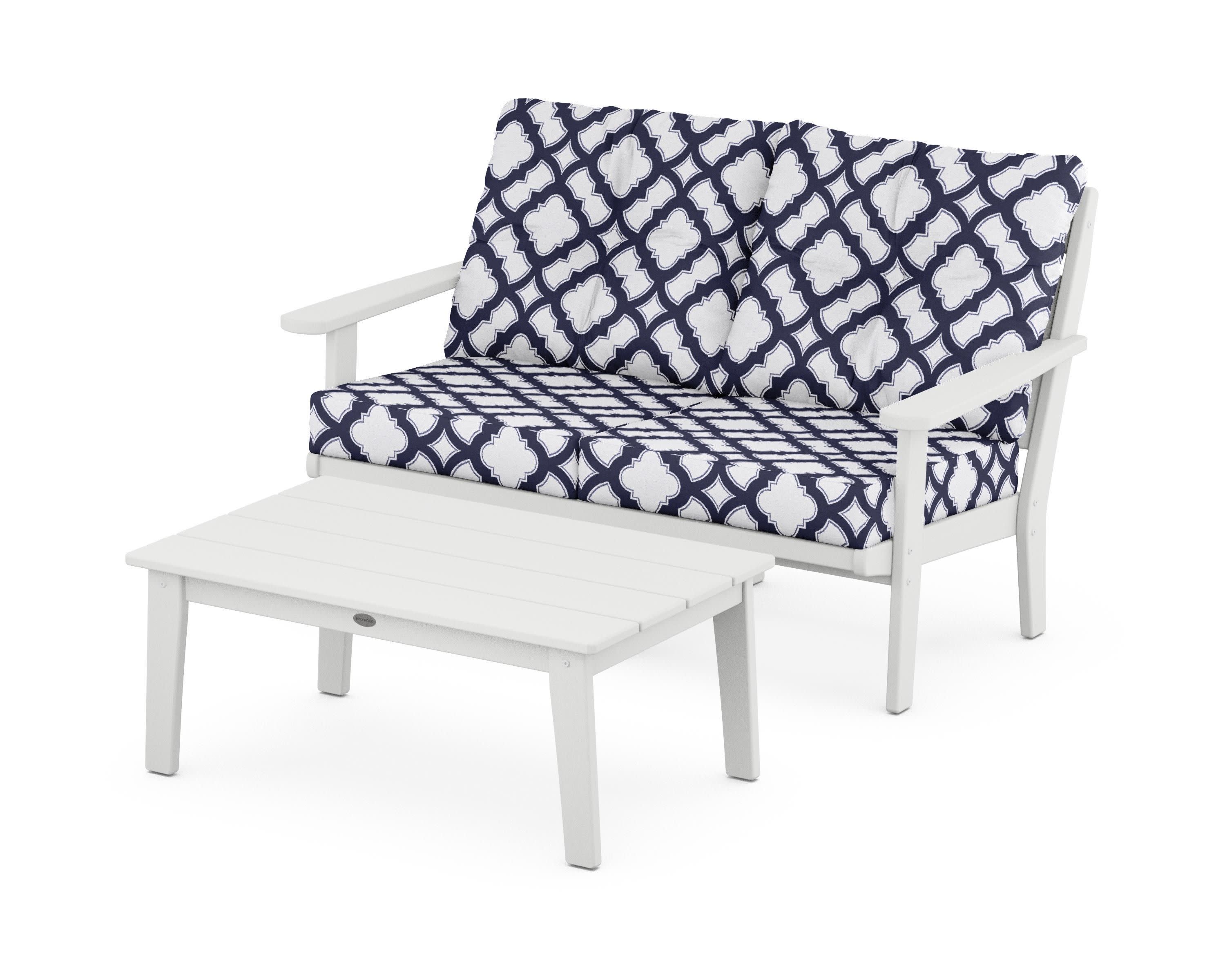 Lakeside 2-Piece Lounge Loveseat Set in White / Trellis Navy