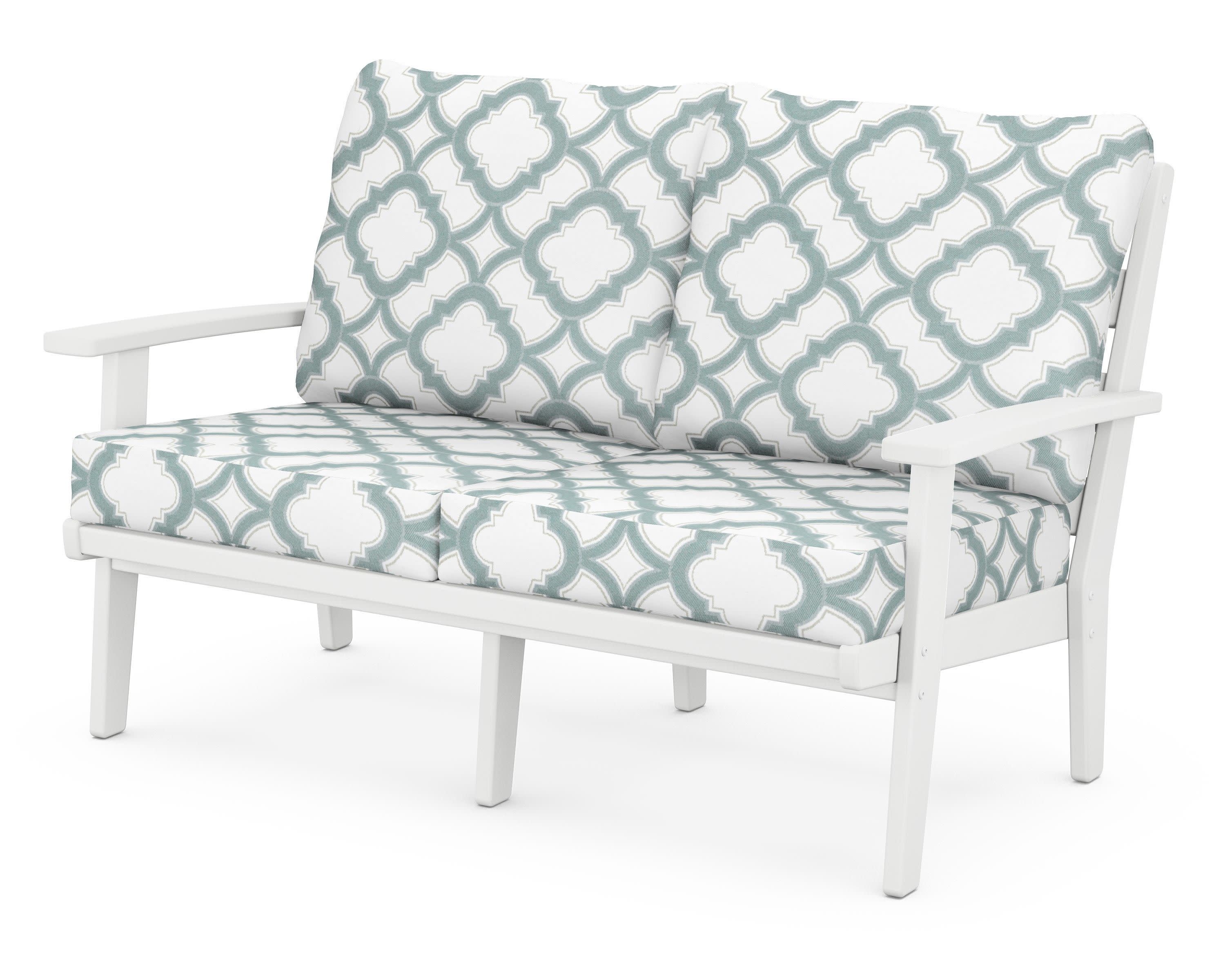 Grant Park Deep Seating Loveseat in White / Trellis Glacier Spa