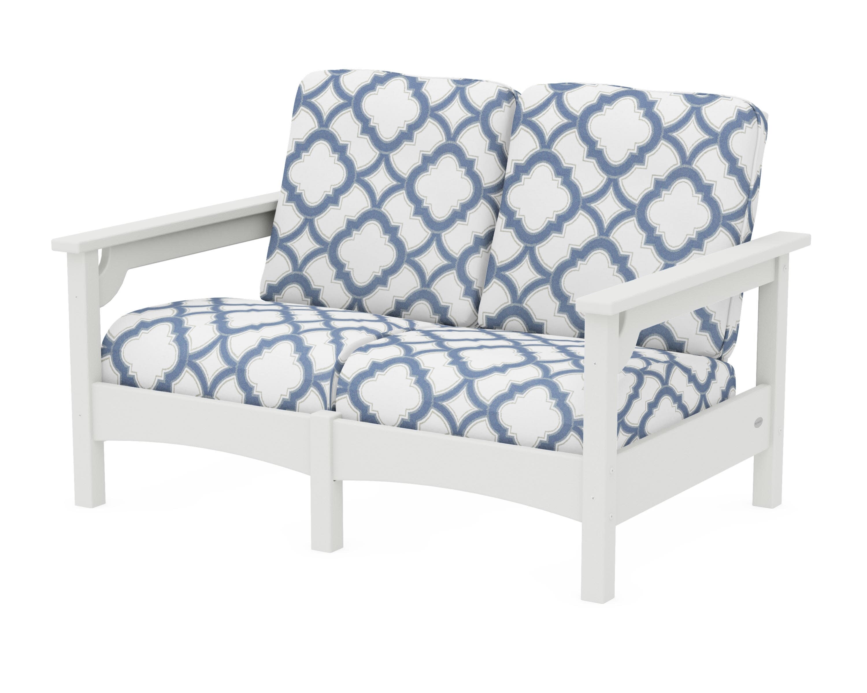 Club Loveseat in Vintage White / Trellis Sky Blue