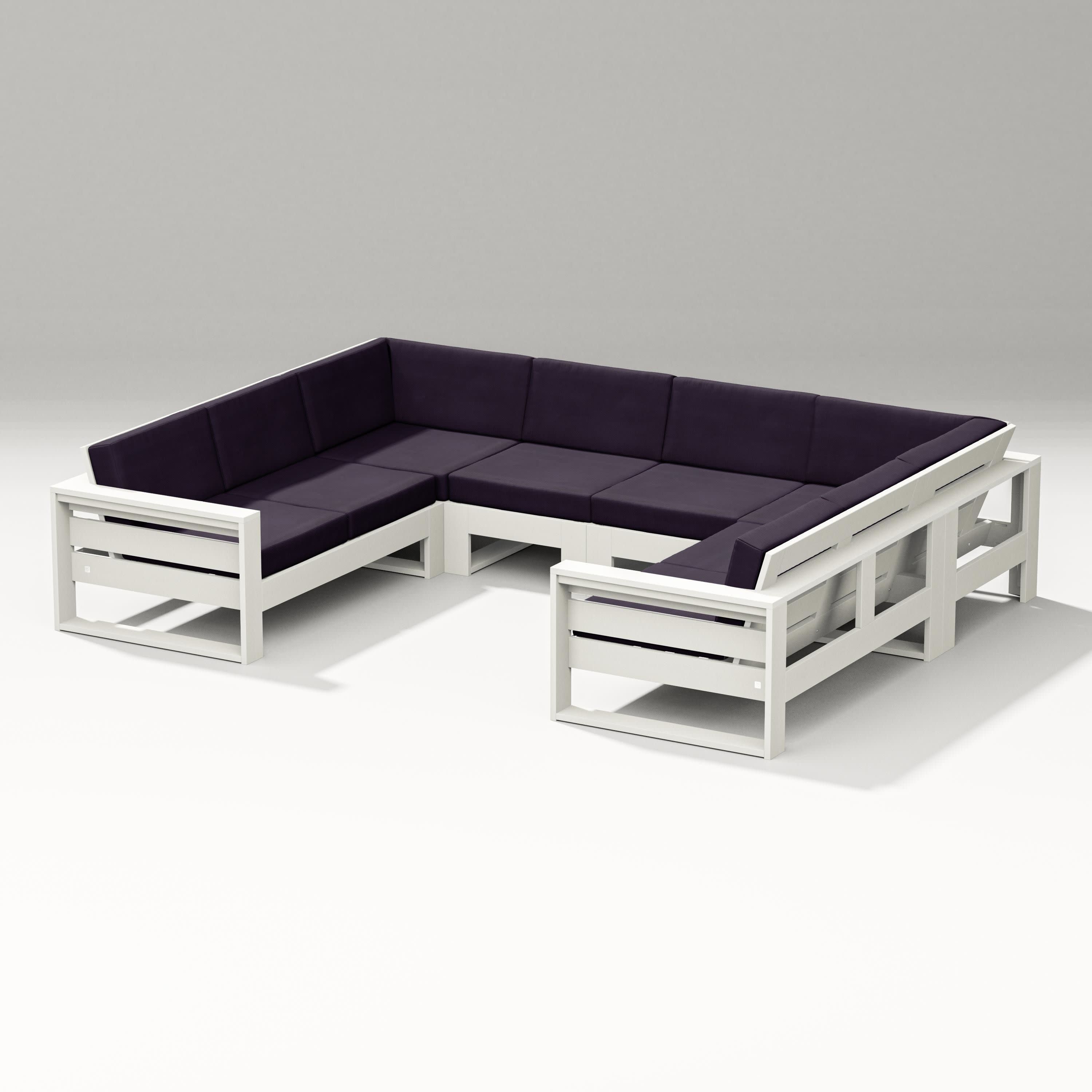 Latitude U-Shaped Sectional in Vintage White / Navy Linen