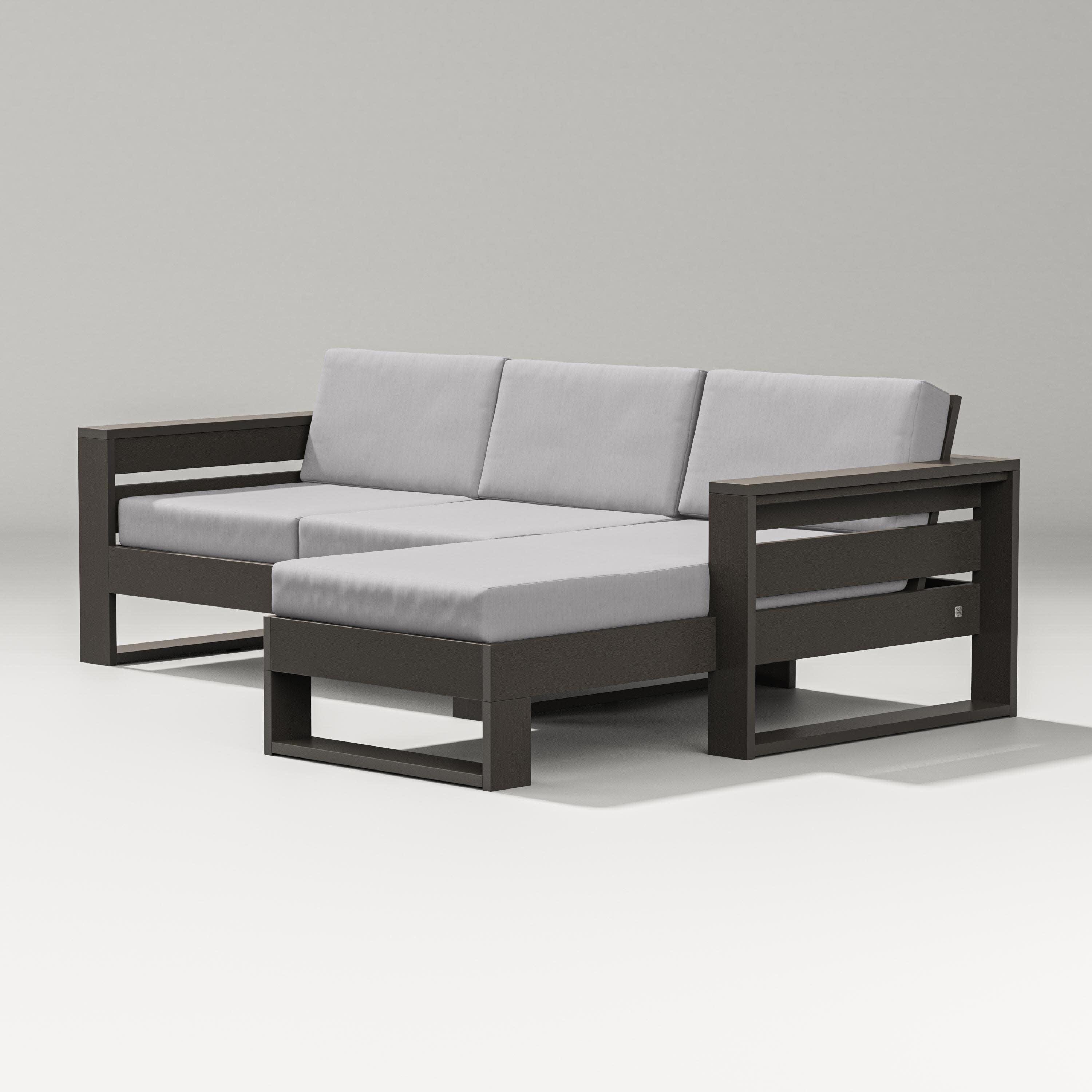 Latitude Right Chaise Sectional in Vintage Coffee / Granite