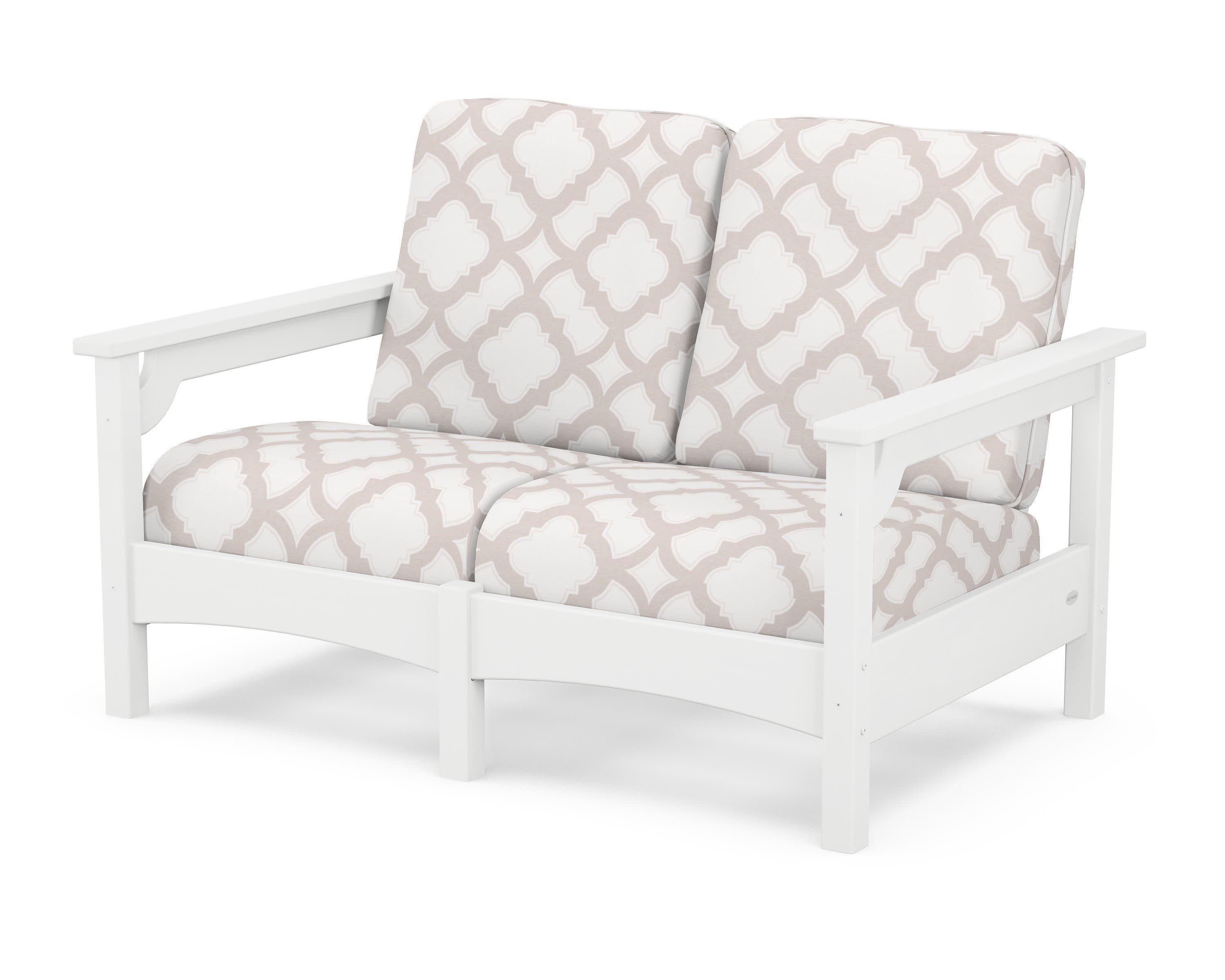 Club Loveseat in White / Trellis Dune Burlap