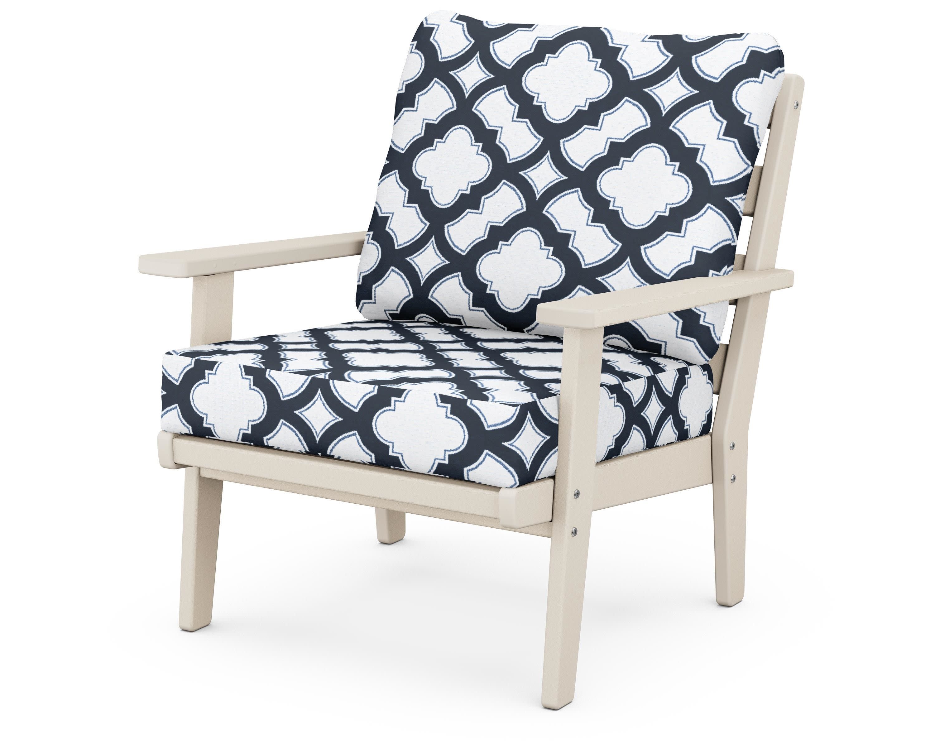 Grant Park Deep Seating Chair in Sand / Trellis Marine Indigo