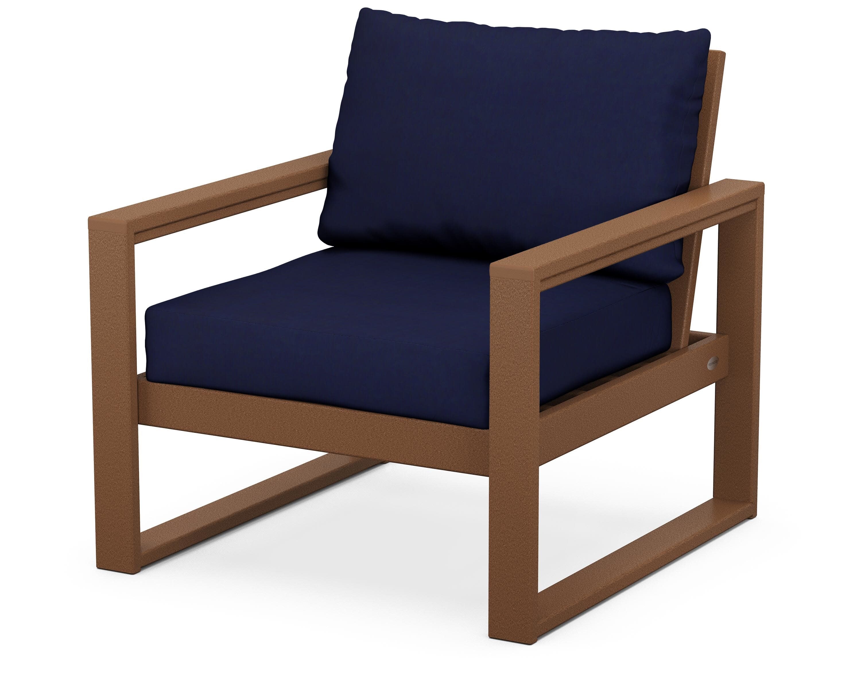 EDGE Club Chair in Teak / Navy