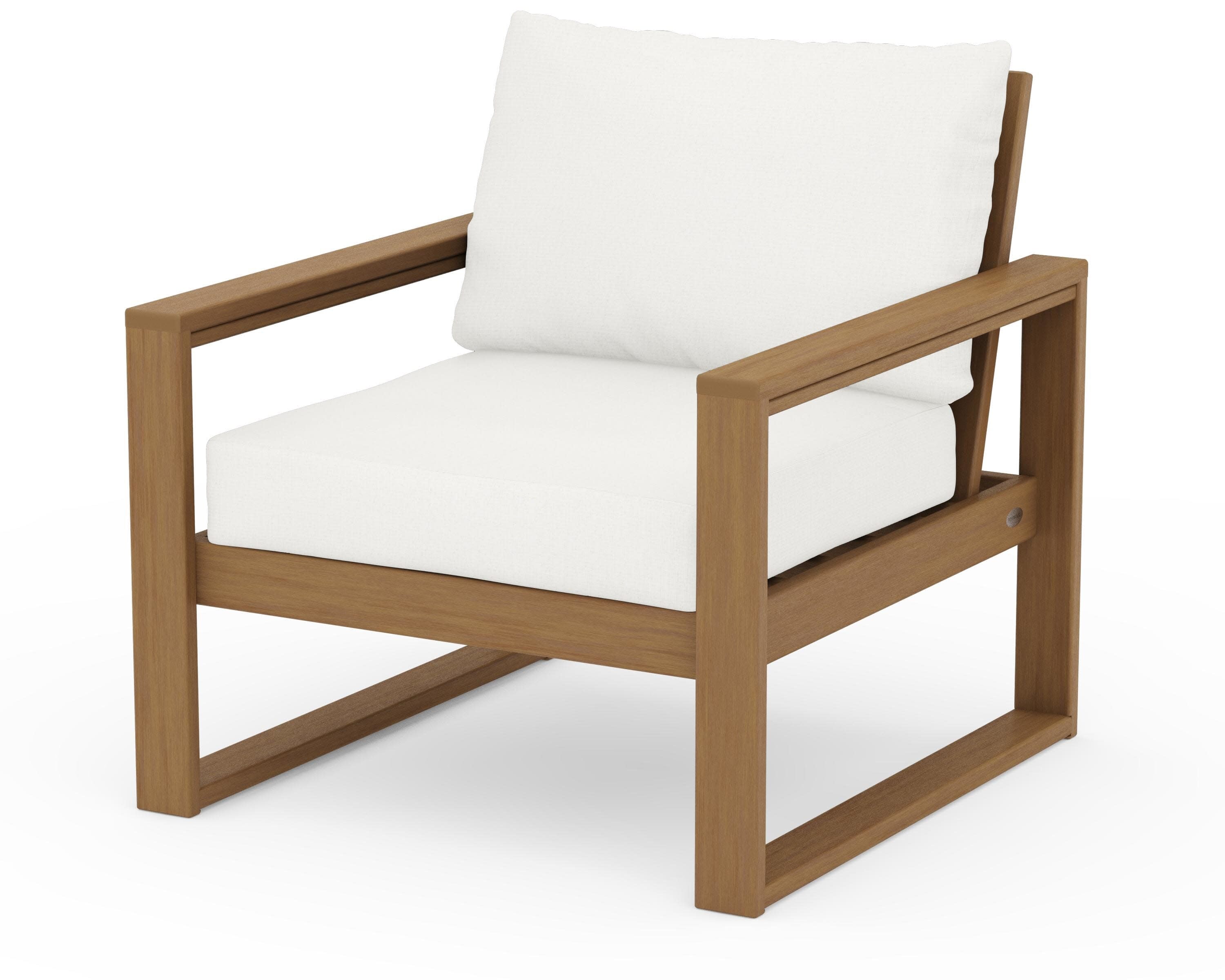EDGE Club Chair in Natural / Natural Linen