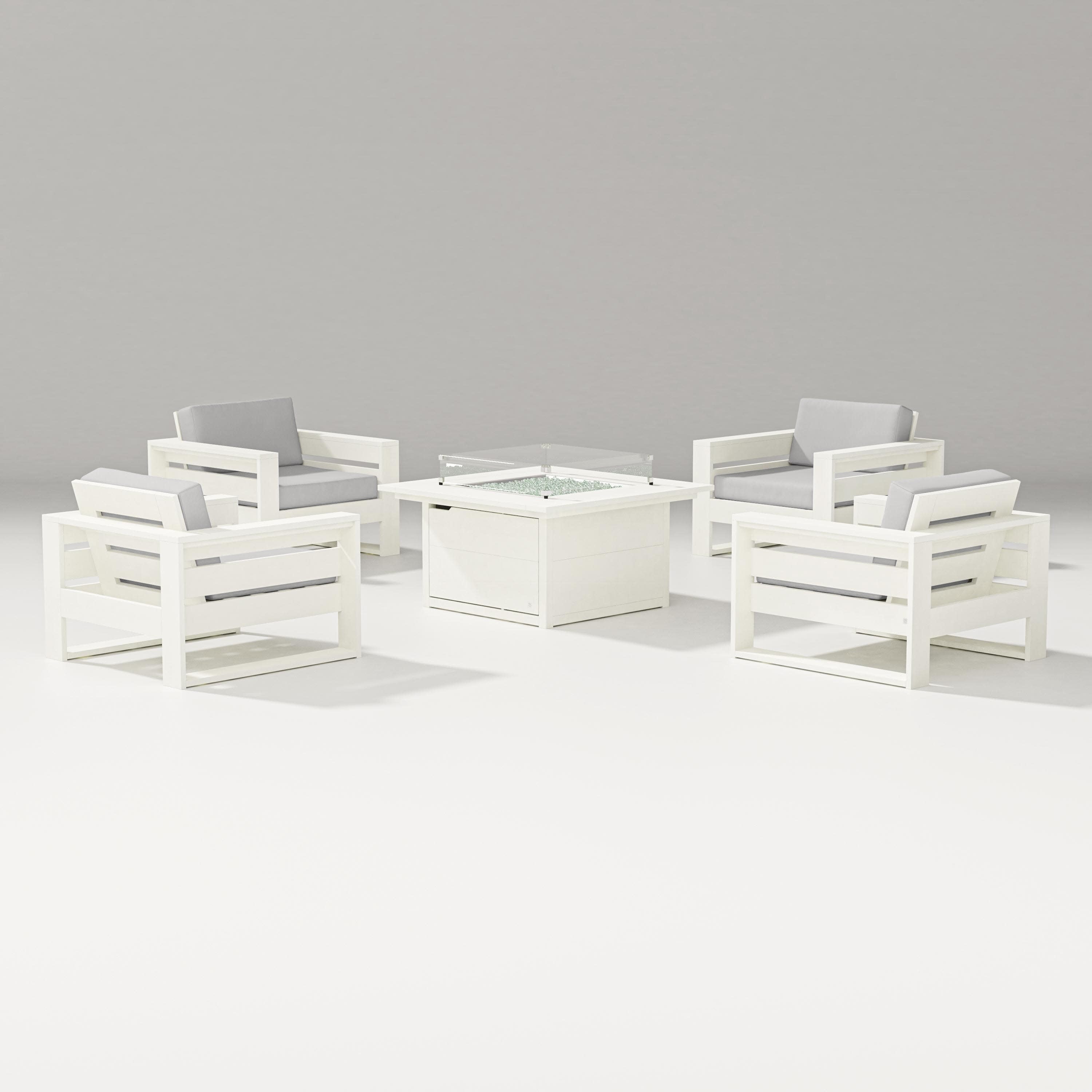 Latitude 5-Piece Lounge Fire Table Set in Vintage White / Diamond in the Rough