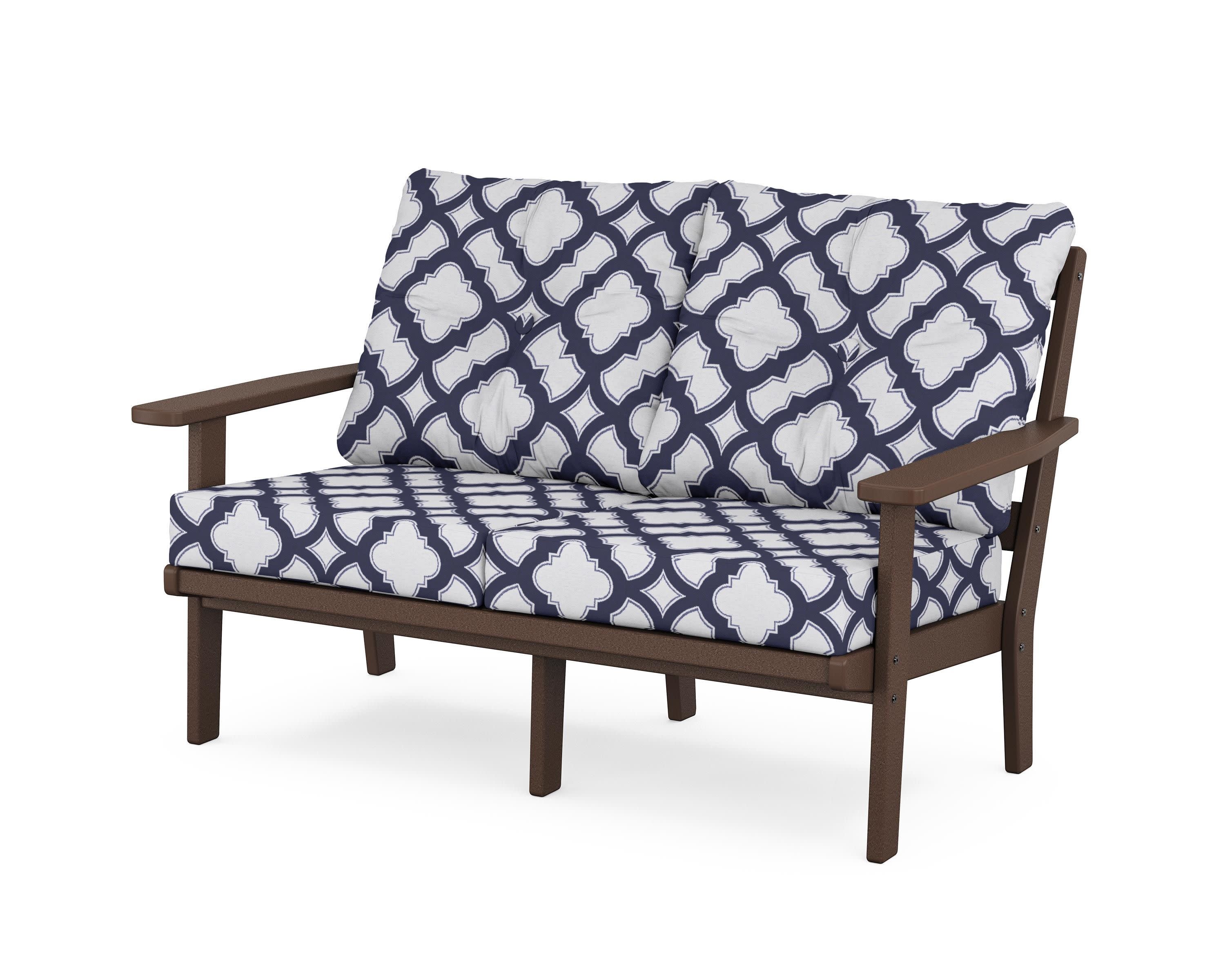 Oxford Deep SeatingLoveseat in Mahogany / Trellis Navy
