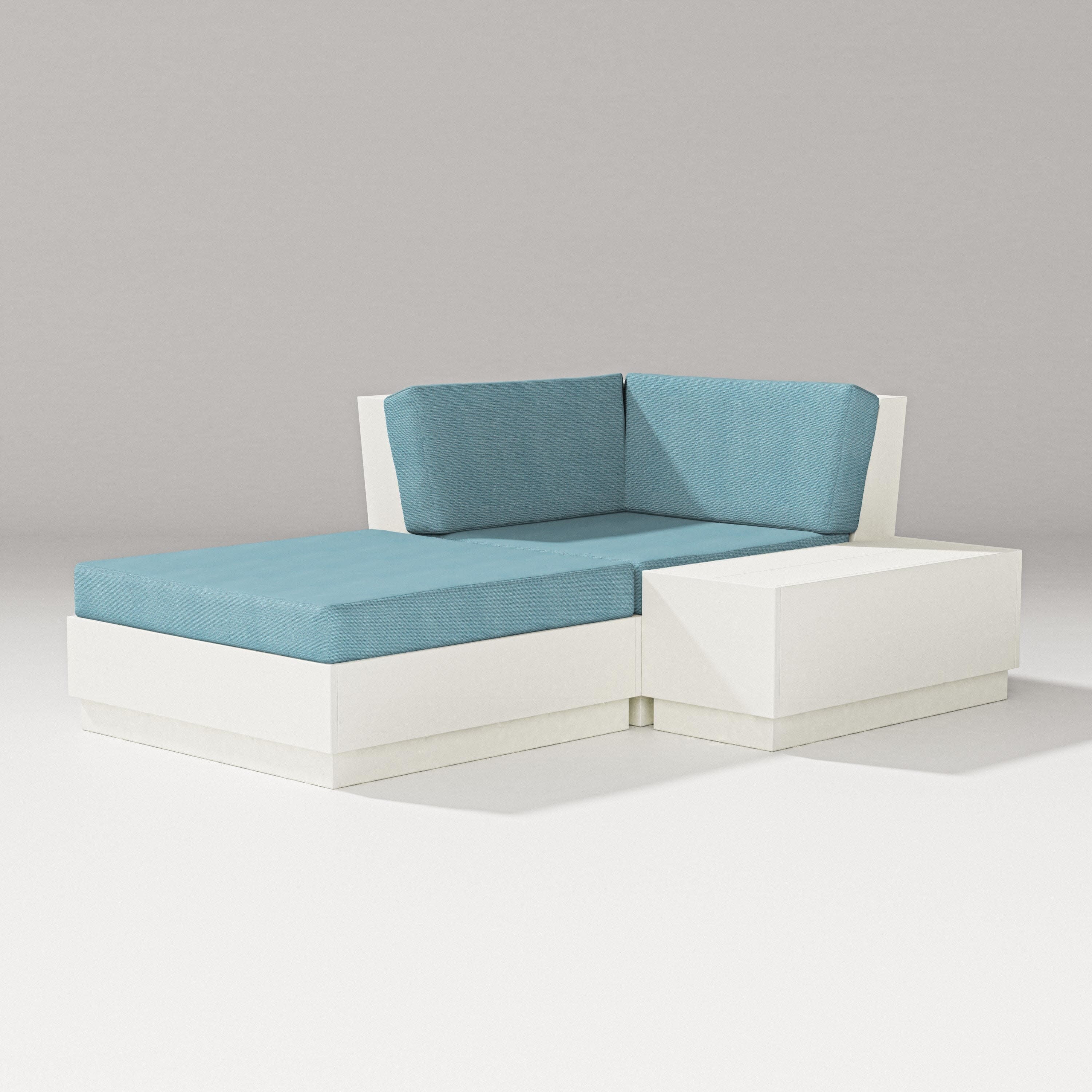 Elevate Corner Chaise in Vintage White / Lattice Sky Blue