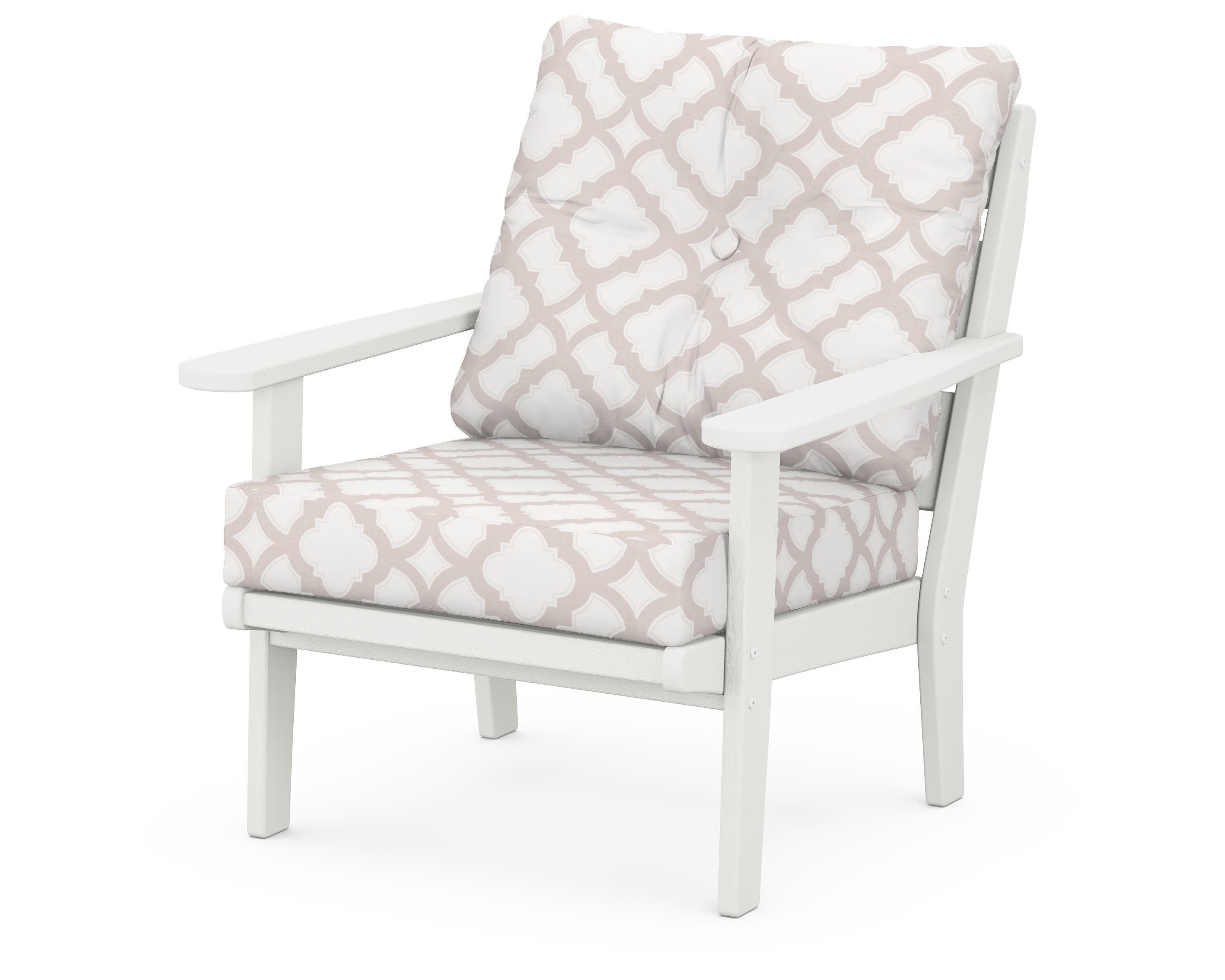 Lakeside Deep Seating Chair in Vintage White / Trellis Dune Burlap