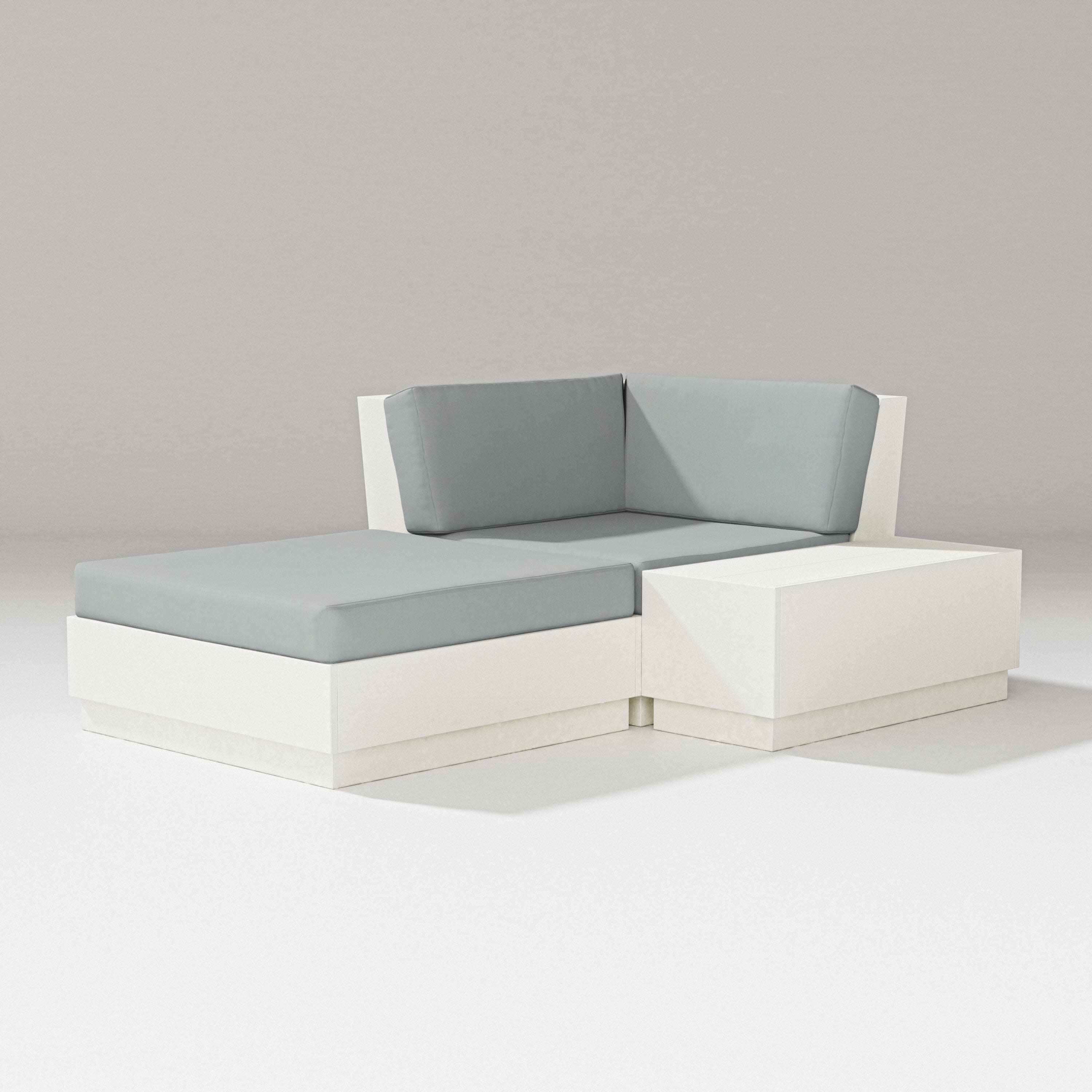Elevate Corner Chaise in Vintage White / Spa