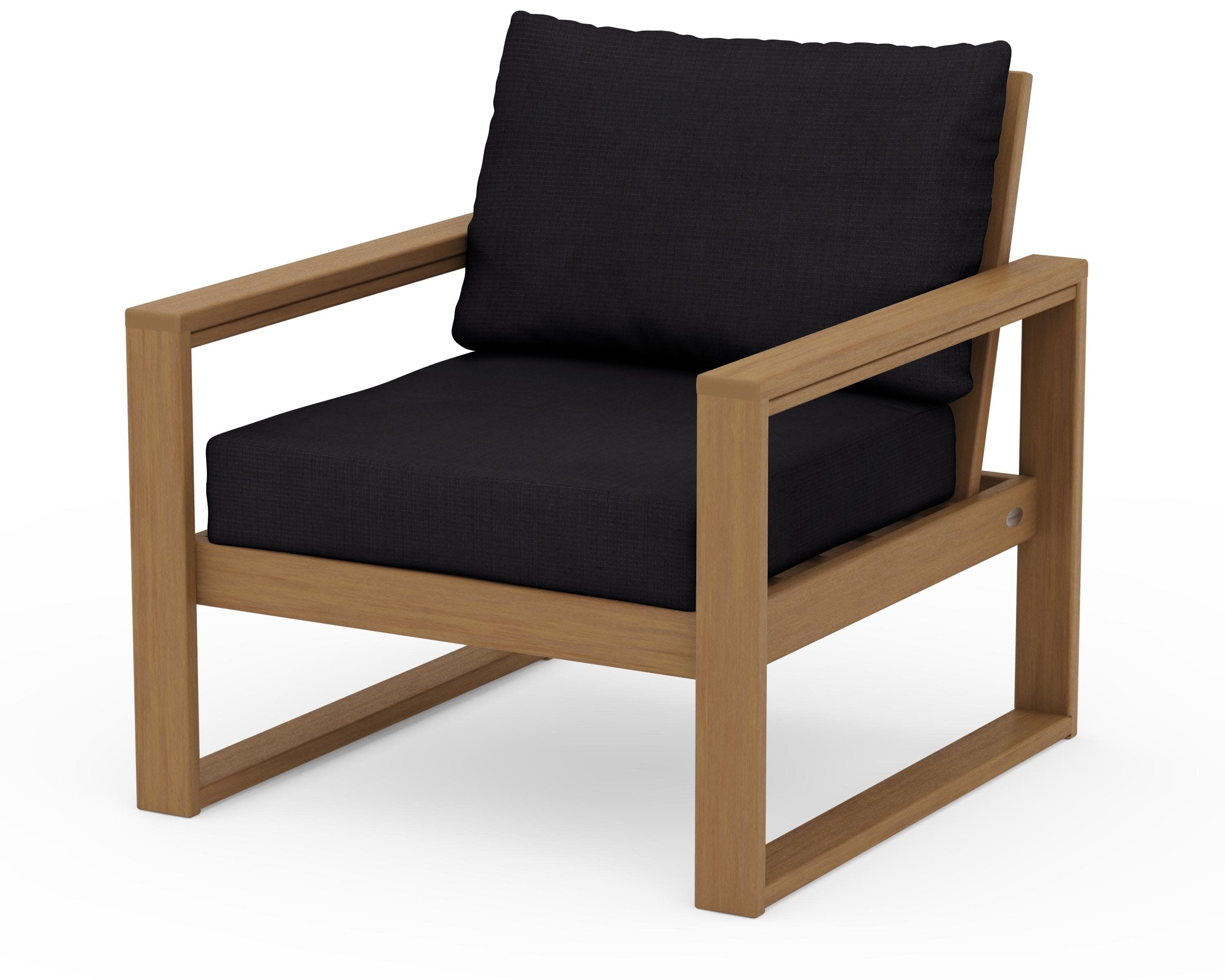 EDGE Club Chair in Natural / Midnight Linen