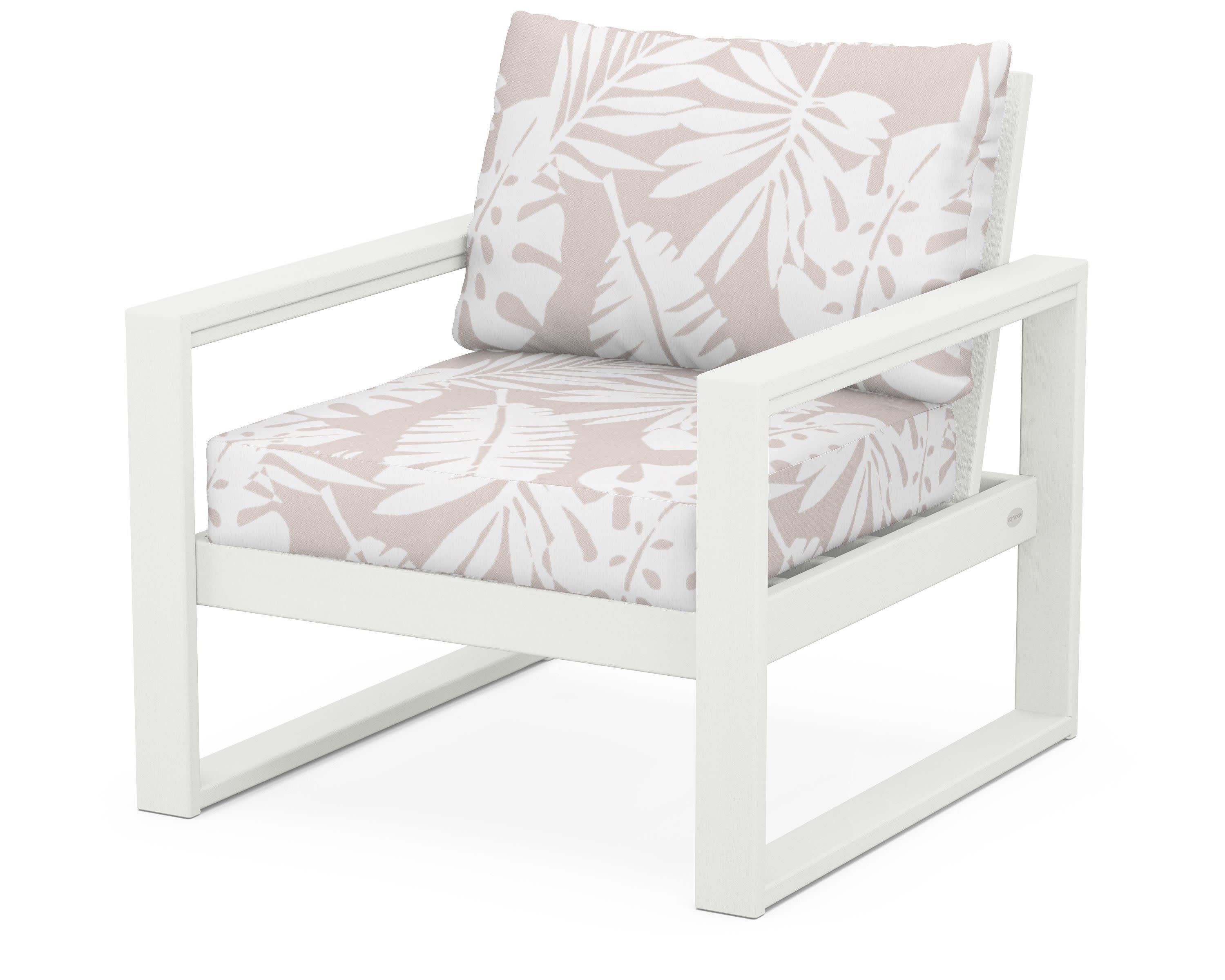 EDGE Club Chair in Vintage White / Leaf Dune Burlap