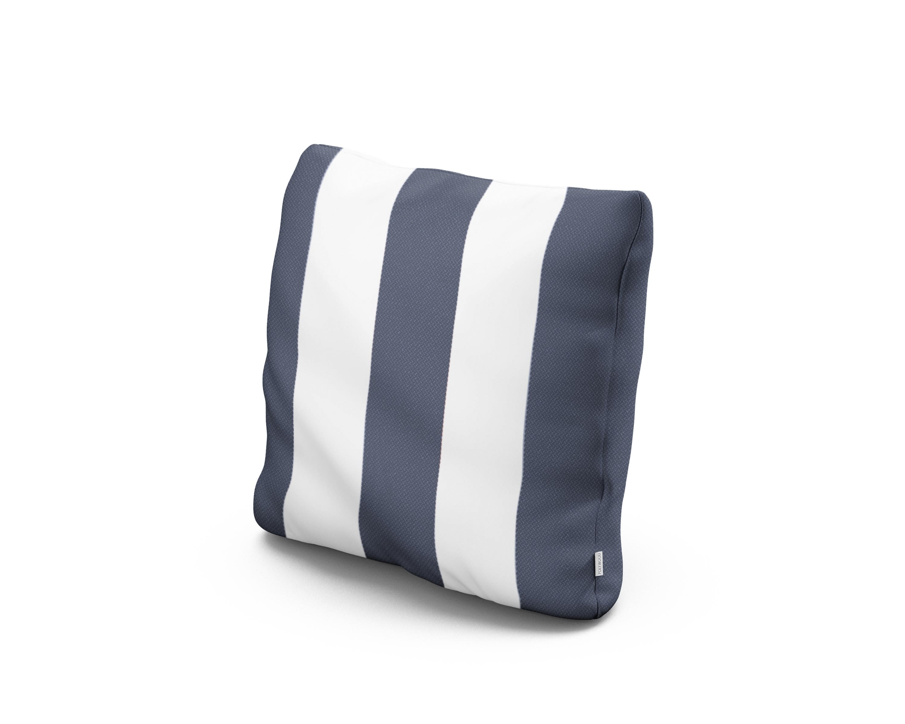 16" Outdoor Throw Pillow in Montdor Navy
