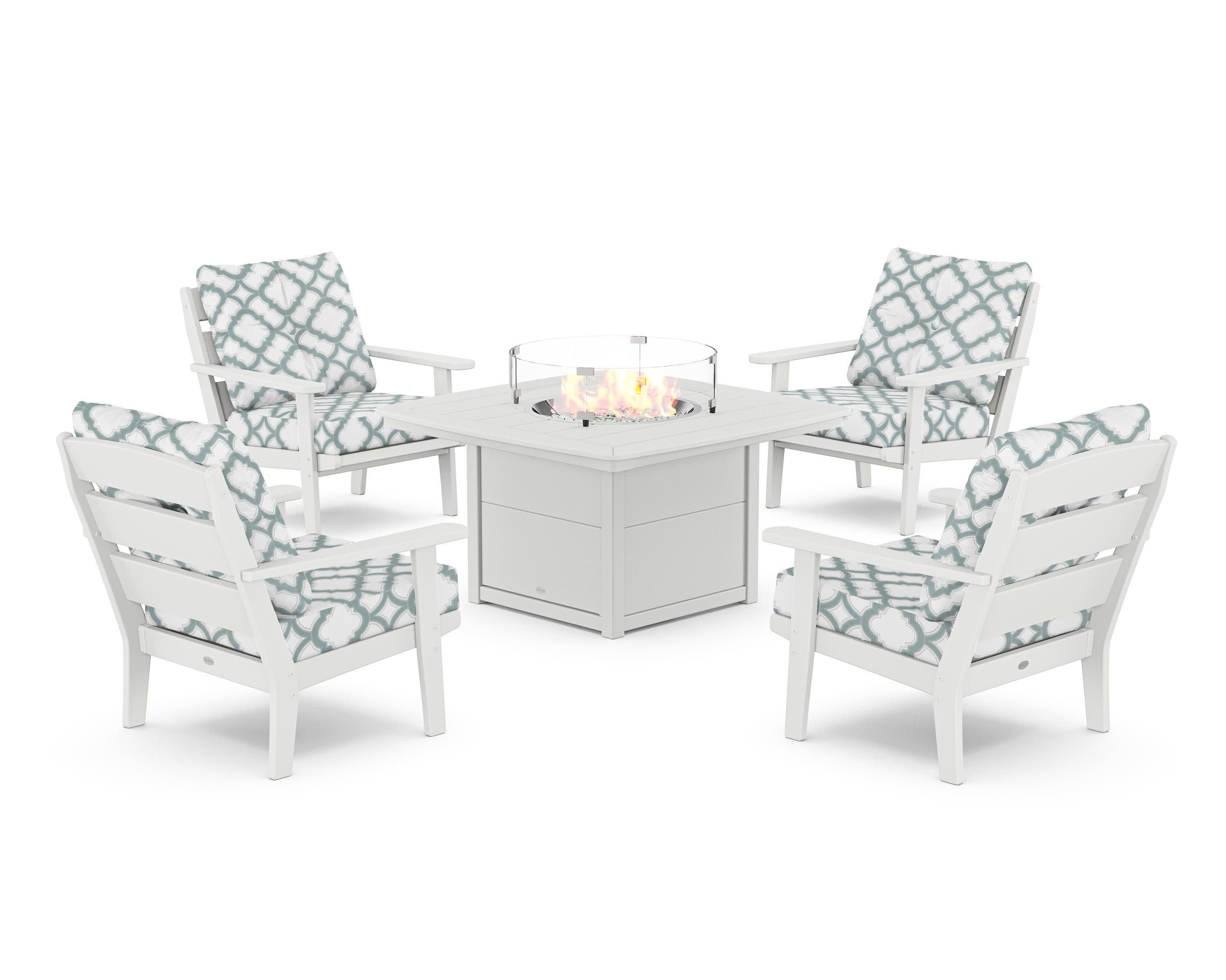 Lakeside 5-Piece Deep Seating Set with Nautical Fire Pit Table in White / Trellis Glacier Spa