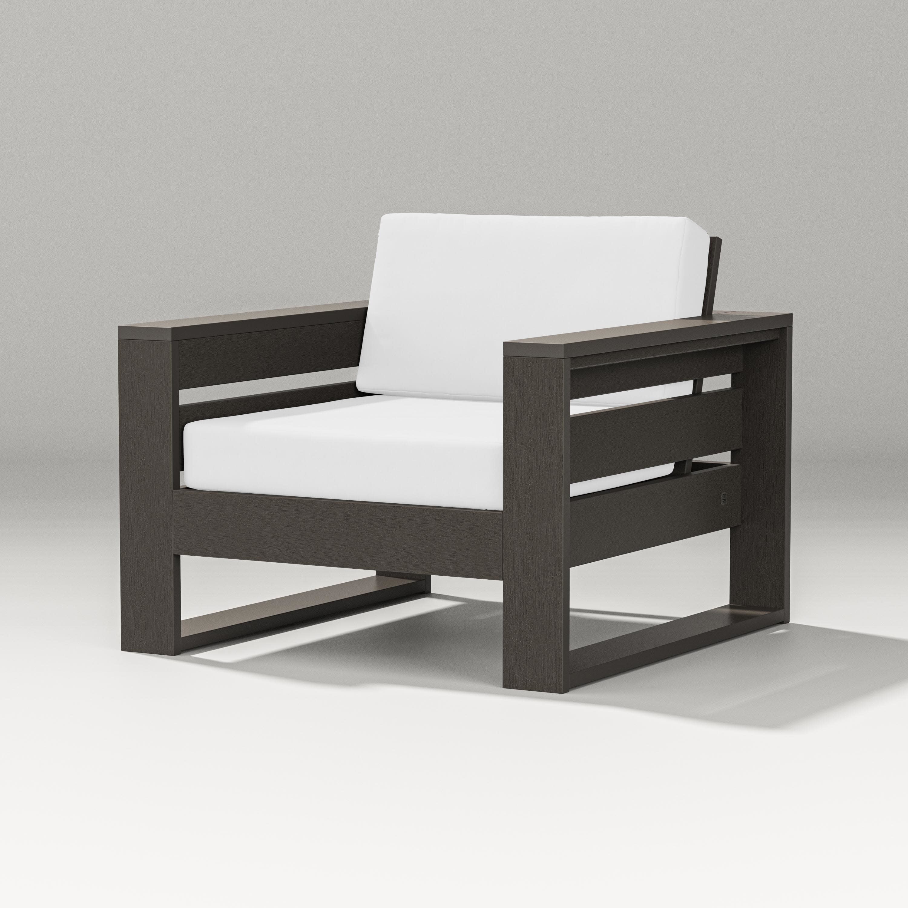 Latitude Lounge Chair in Vintage Coffee / Natural