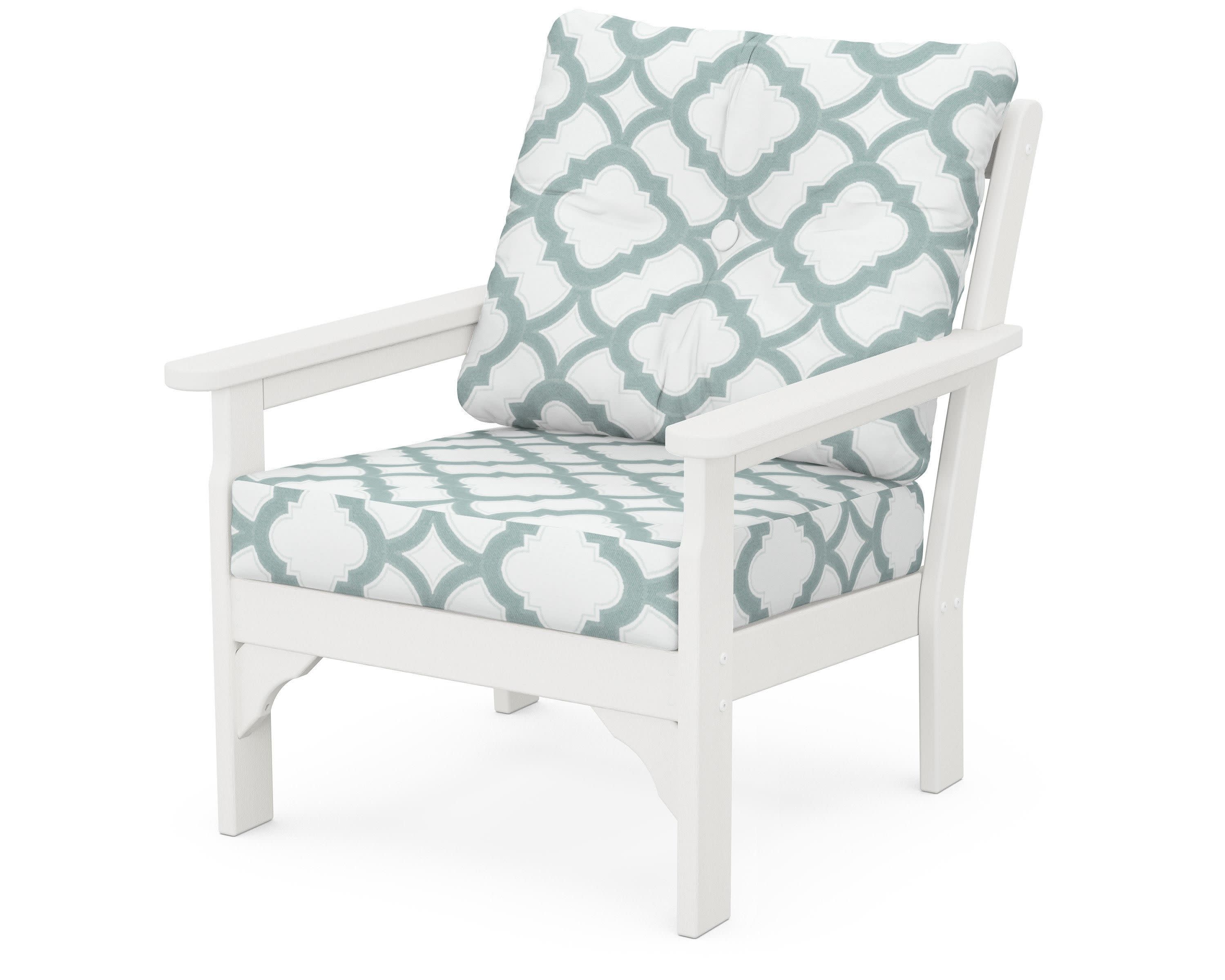 Vineyard Deep Seating Chair in Vintage White / Trellis Glacier Spa